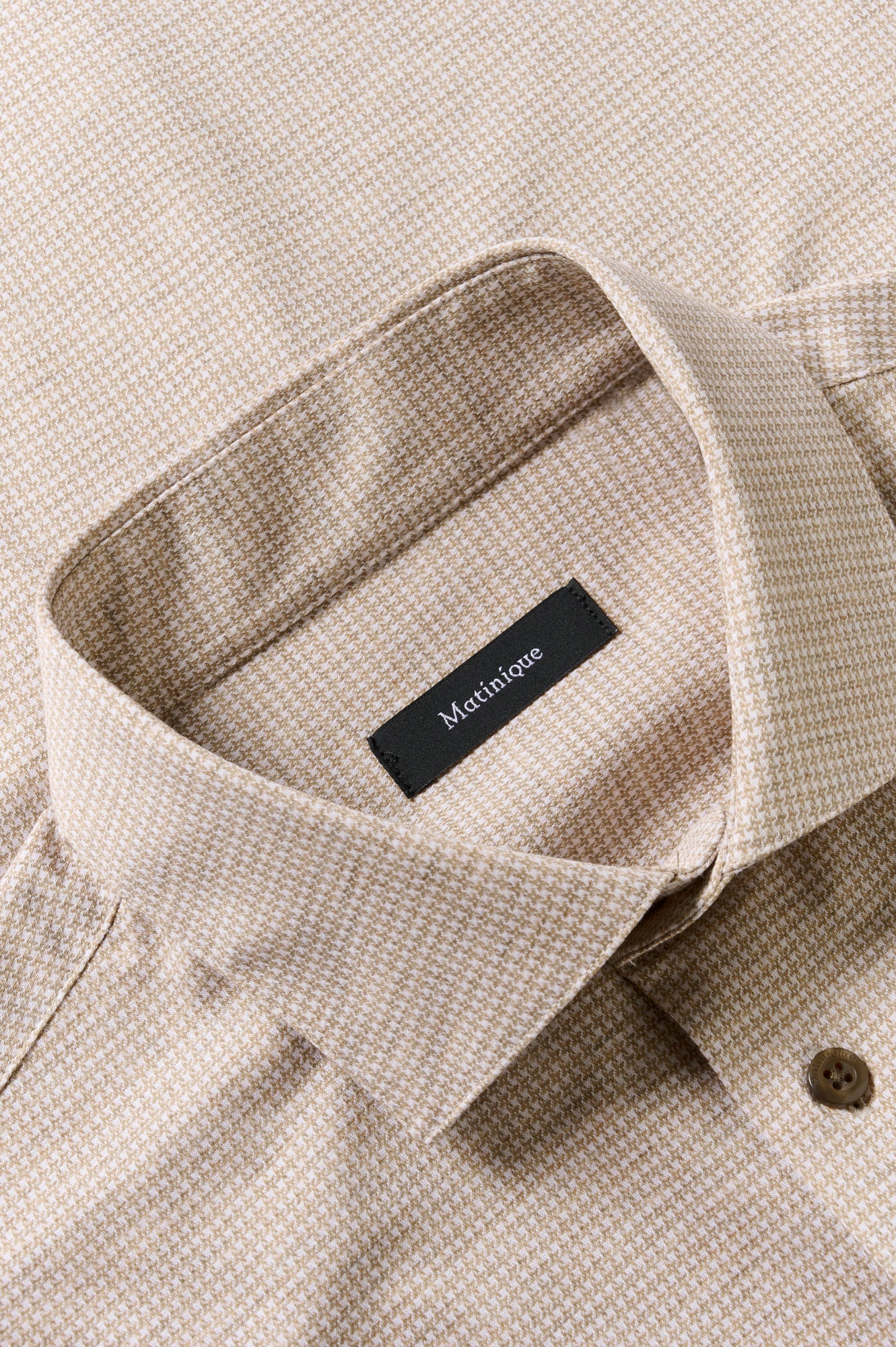 Chemise habillée pour homme par Matinique | 30209046 Taupe Plaza | Boutique Vvög, vêtements mode pour homme et homme