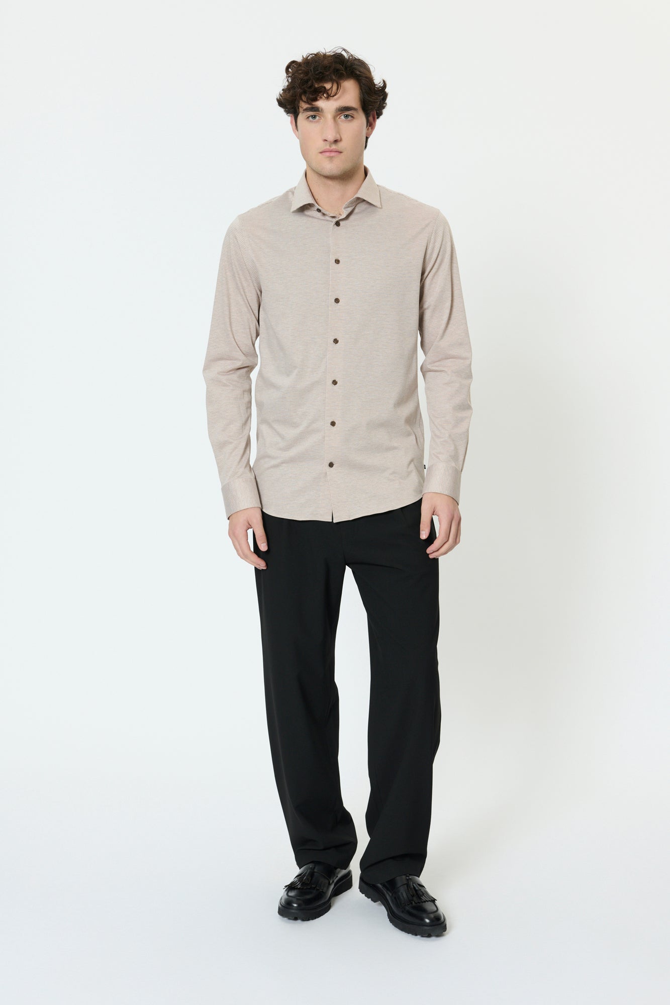 Chemise habillée pour homme par Matinique | 30209046 Taupe Plaza | Boutique Vvög, vêtements mode pour homme et homme