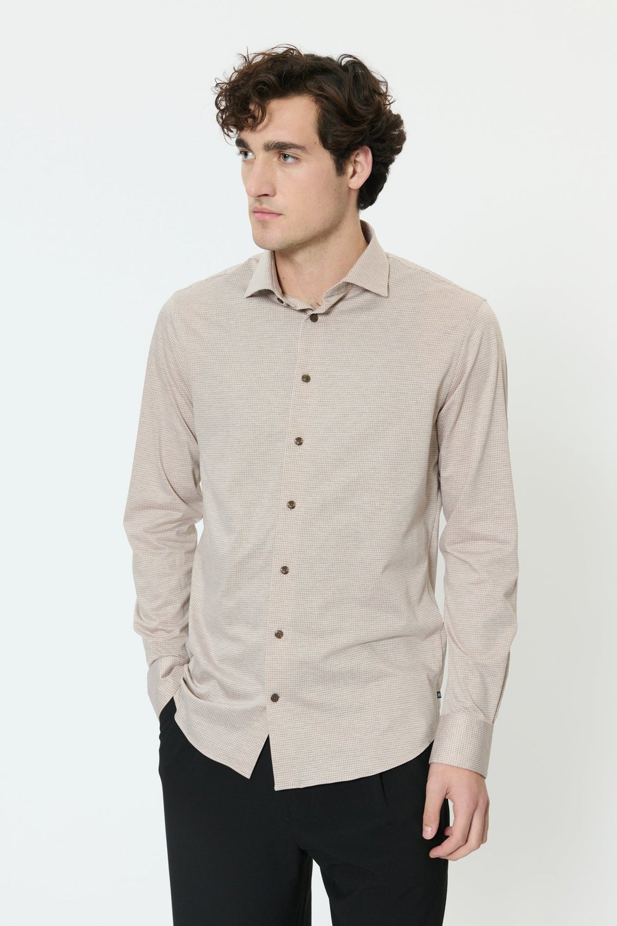 Chemise habillée pour homme par Matinique | 30209046 Taupe Plaza | Boutique Vvög, vêtements mode pour homme et homme