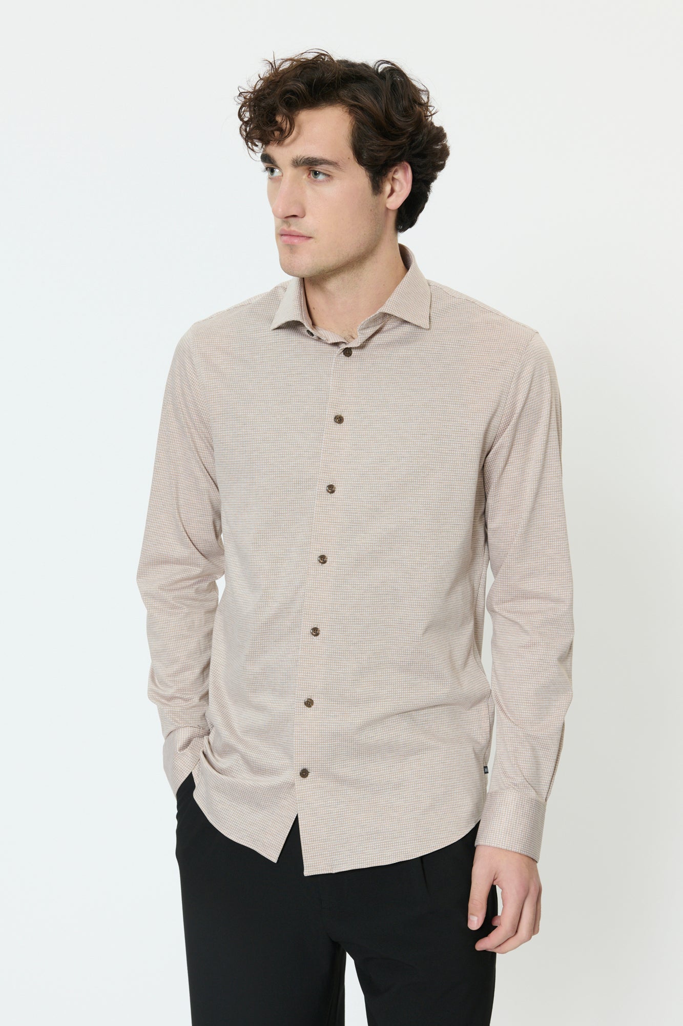 Chemise habillée pour homme par Matinique | 30209046 Taupe Plaza | Boutique Vvög, vêtements mode pour homme et homme