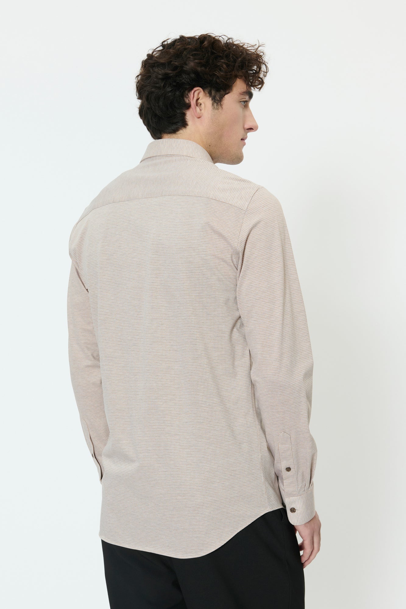 Chemise habillée pour homme par Matinique | 30209046 Taupe Plaza | Boutique Vvög, vêtements mode pour homme et homme