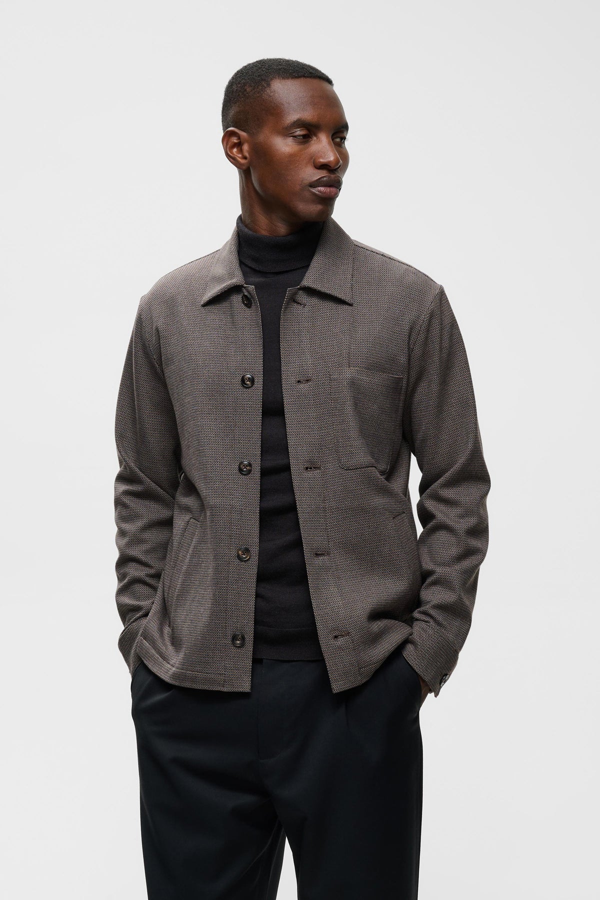 Matinique men's brown-gray textured overshirt with point collar, buttons and pockets, front model view