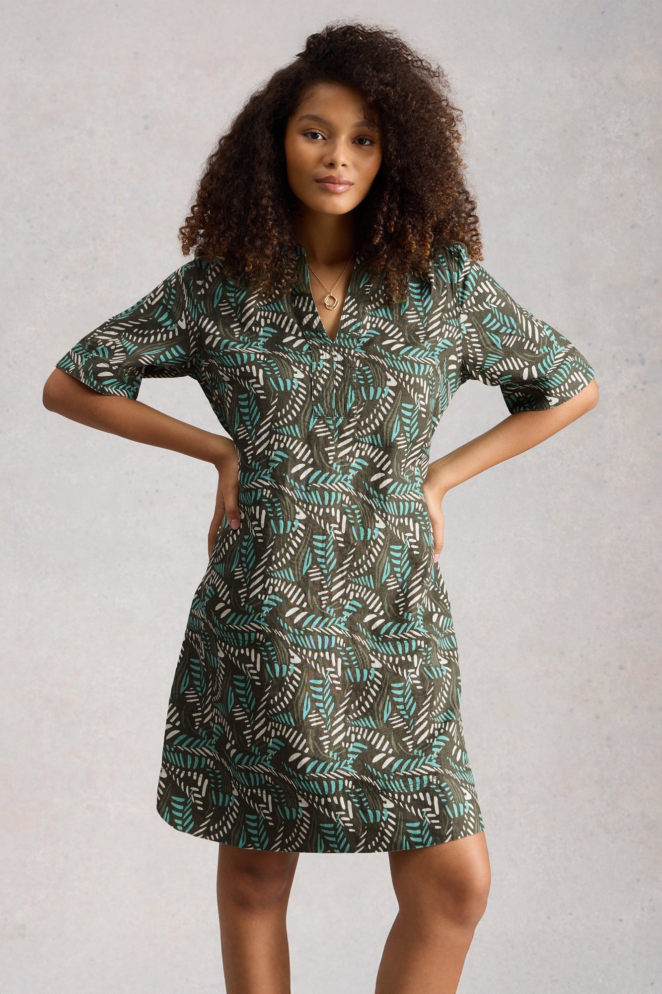 Robe pour femme par White Stuff | 445266 Vert | Boutique Vvög, vêtements mode pour homme et femme