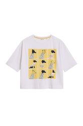 T-Shirt blanc à manches courtes avec grille jaune de chiens illustrés sur le devant, vue produit pour femme par White Stuff