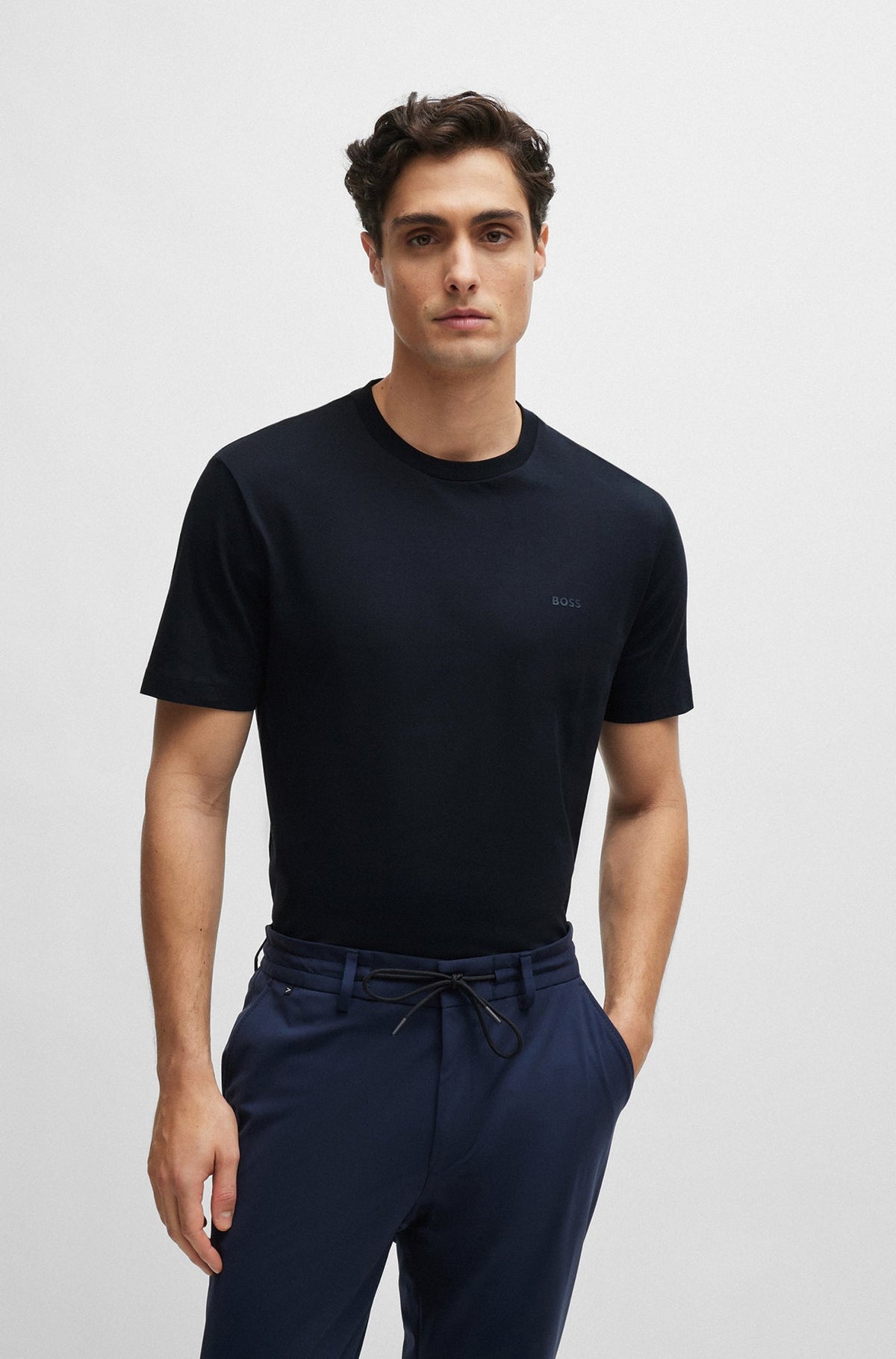 T-Shirt habillée pour homme par HUGO BOSS collection Sport | 50468347 Bleu foncé/404/DARK BLUE | Boutique Vvög, vêtements mode pour homme et femme
