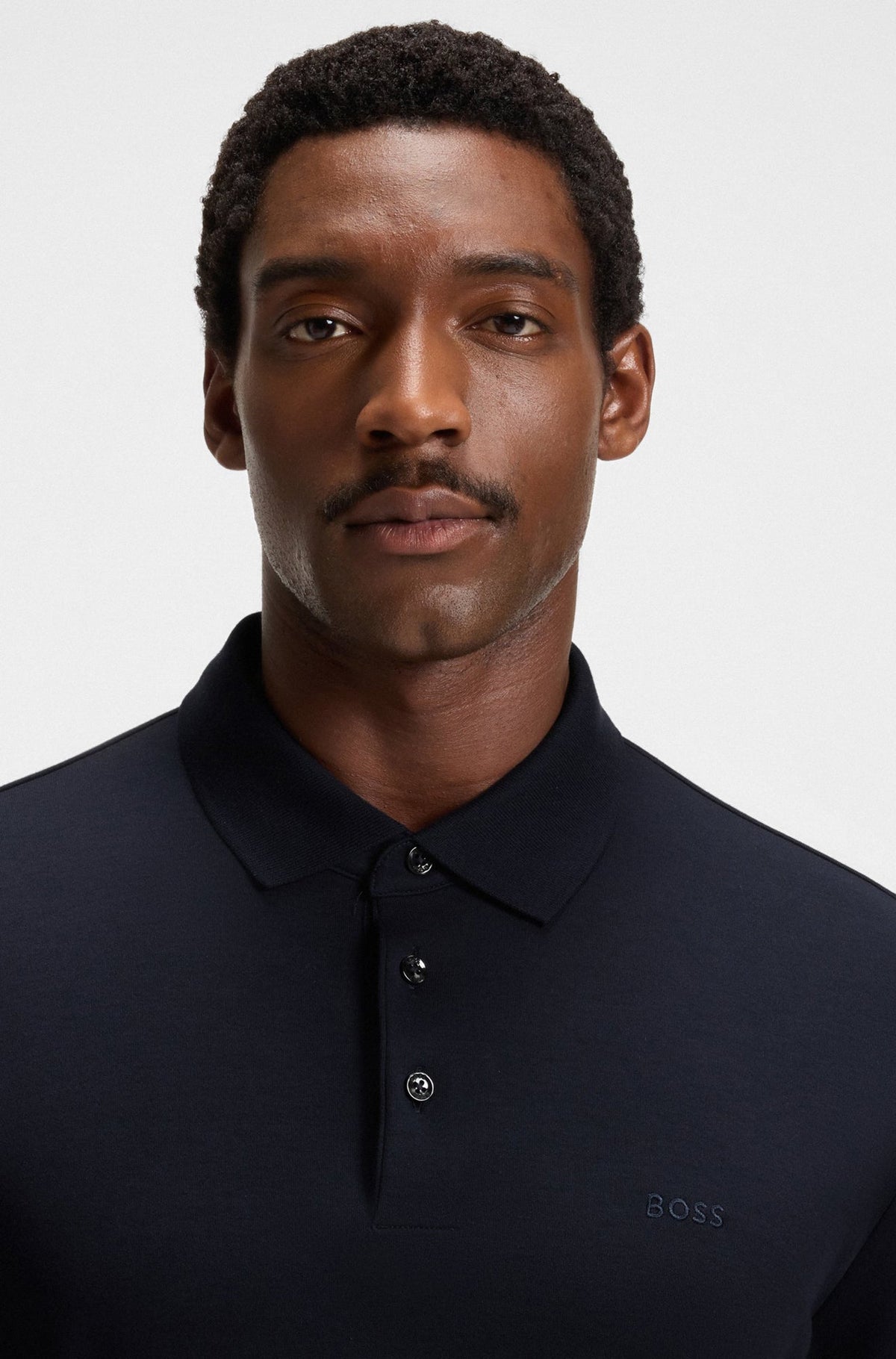 Polo manches longues pour homme par HUGO BOSS | 50468392 Bleu Foncé | Boutique Vvög, vêtements mode pour homme et femme