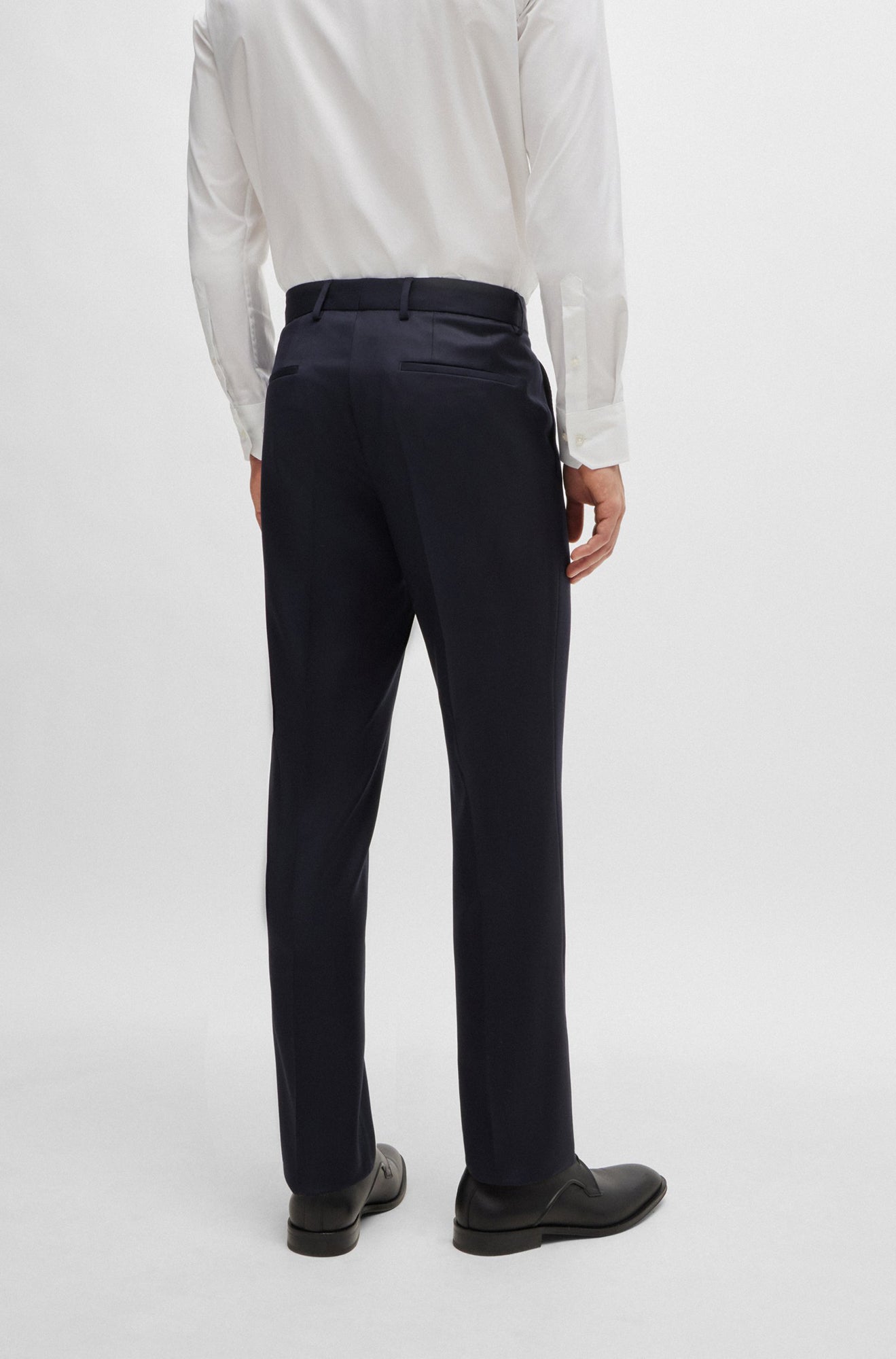 Pantalon pour homme par HUGO BOSS | 50469174 401 | Boutique Vvög, vêtements mode pour homme et femme