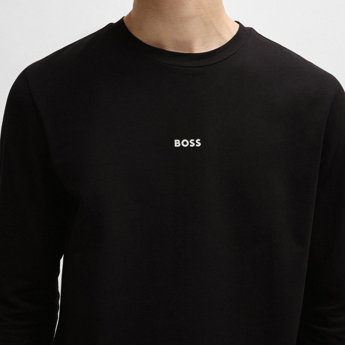 Chandail manches longues pour homme par HUGO BOSS | 50473286 Noir | Boutique Vvög, vêtements mode pour homme et femme