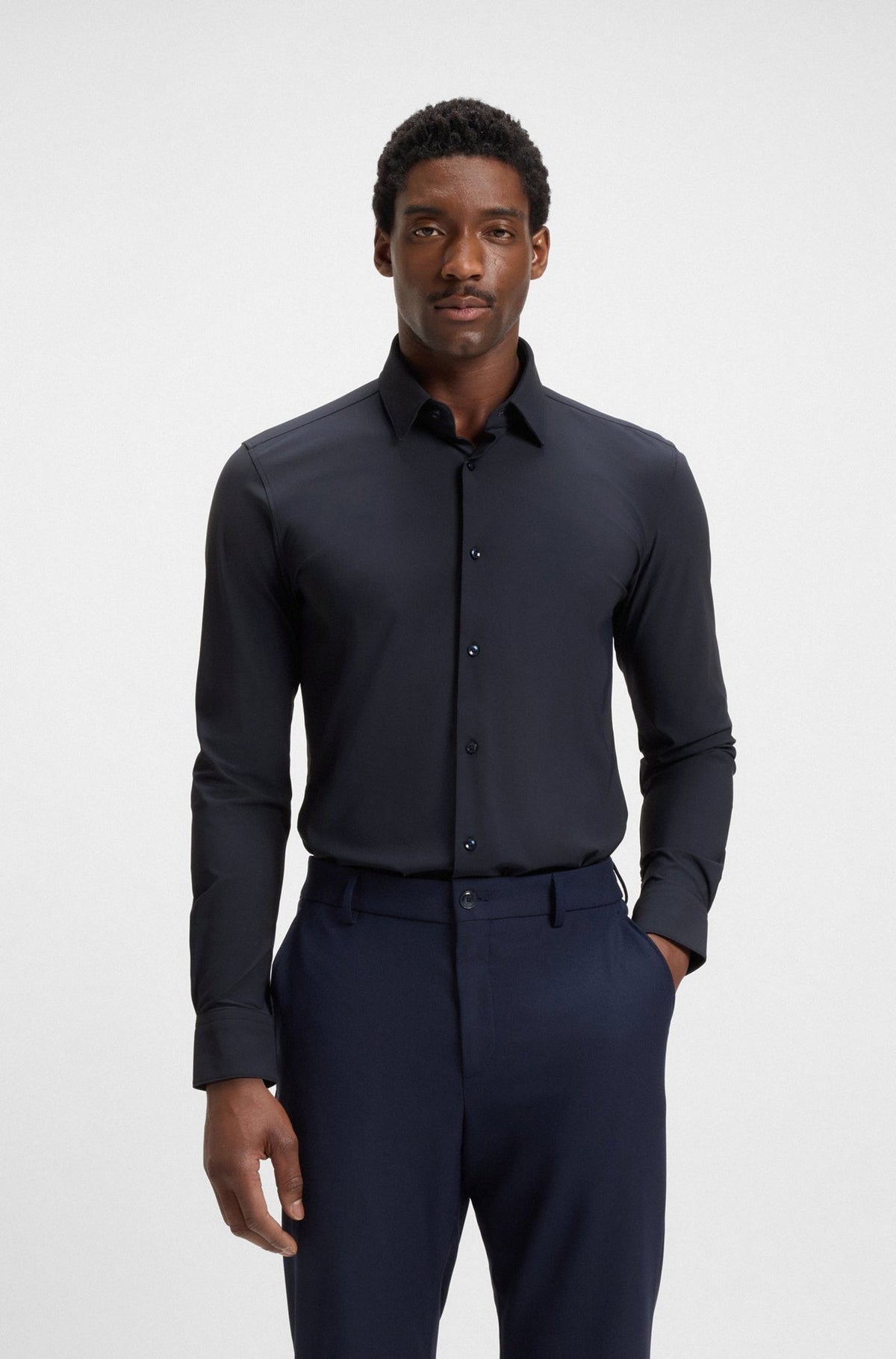 Chemise habillée pour homme par HUGO BOSS | 50503554 Bleu Foncé | Boutique Vvög, vêtements mode pour homme et femme