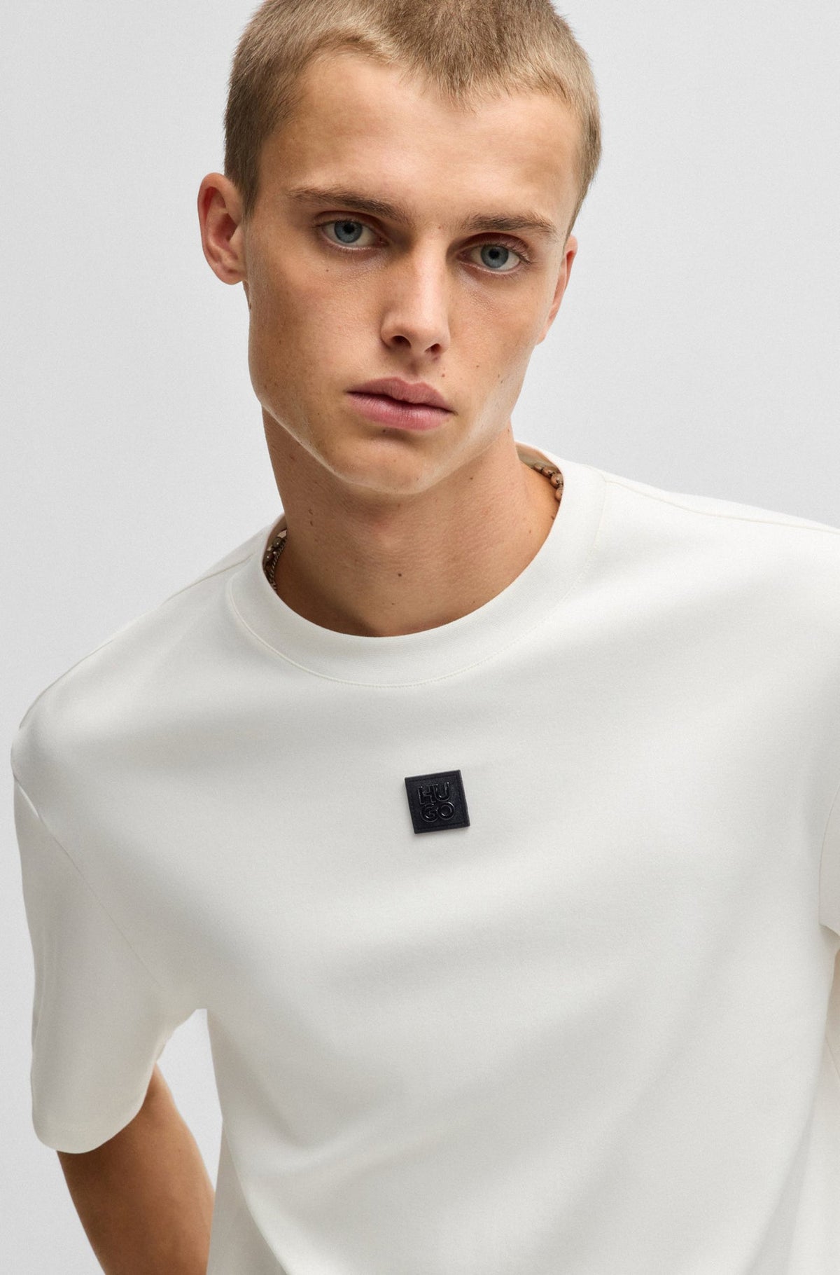  vêtements mode pour homme et femme