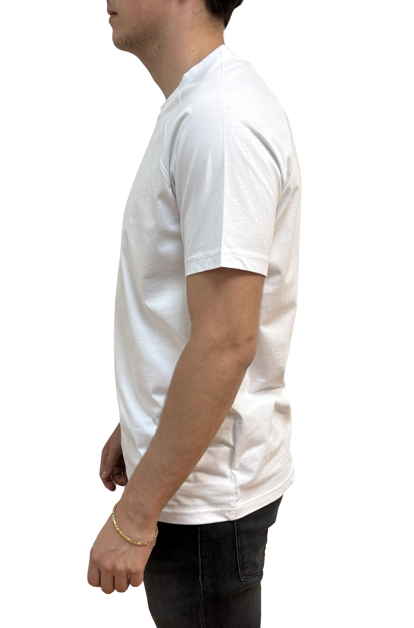 T-shirt blanc à manches courtes, montrant la manche et la couture latérale pour homme par HUGO BOSS, vue de côté