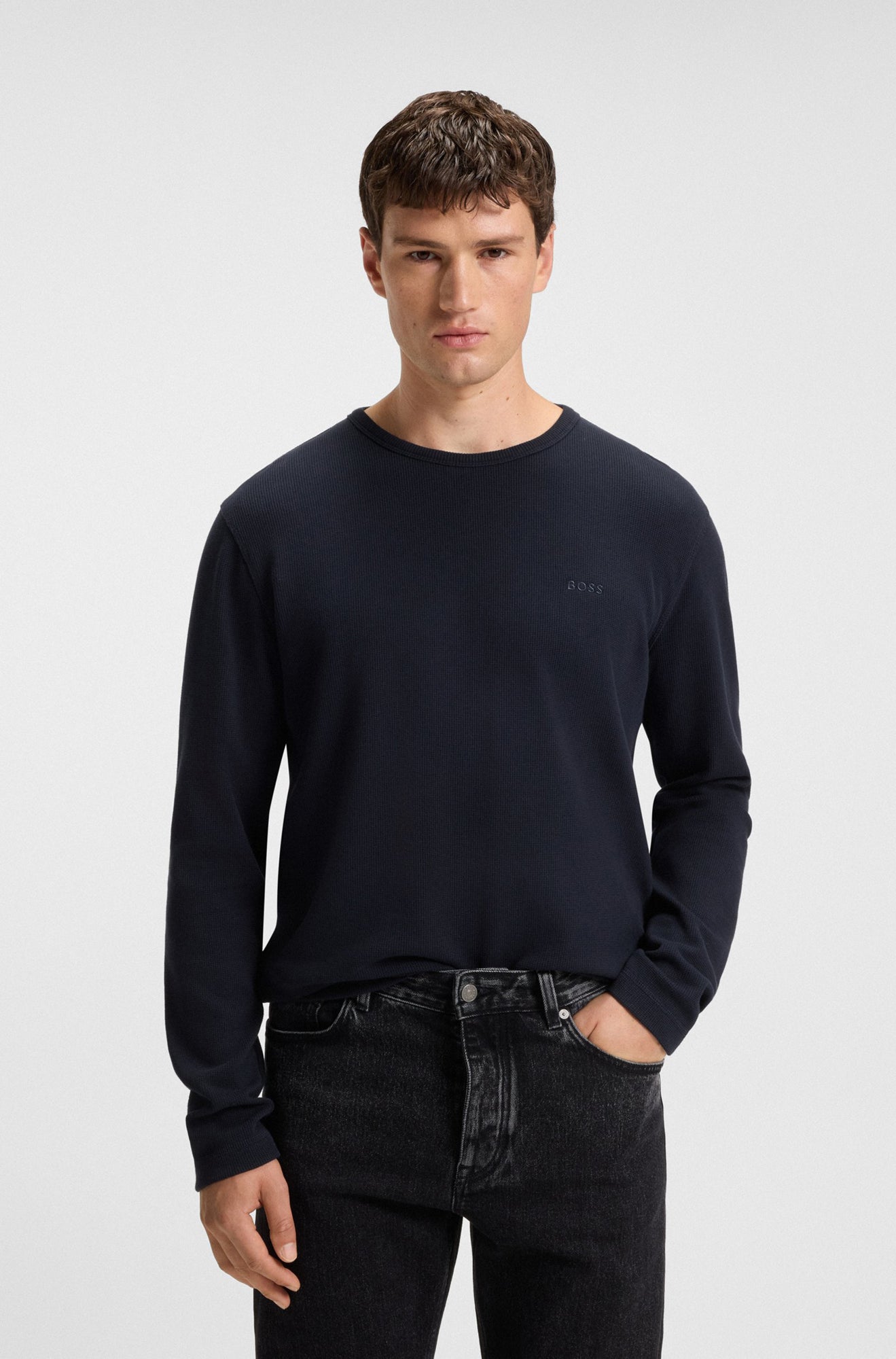 Chandail sport pour homme par HUGO BOSS | 50520725 Bleu Foncé | Boutique Vvög, vêtements mode pour homme et femme