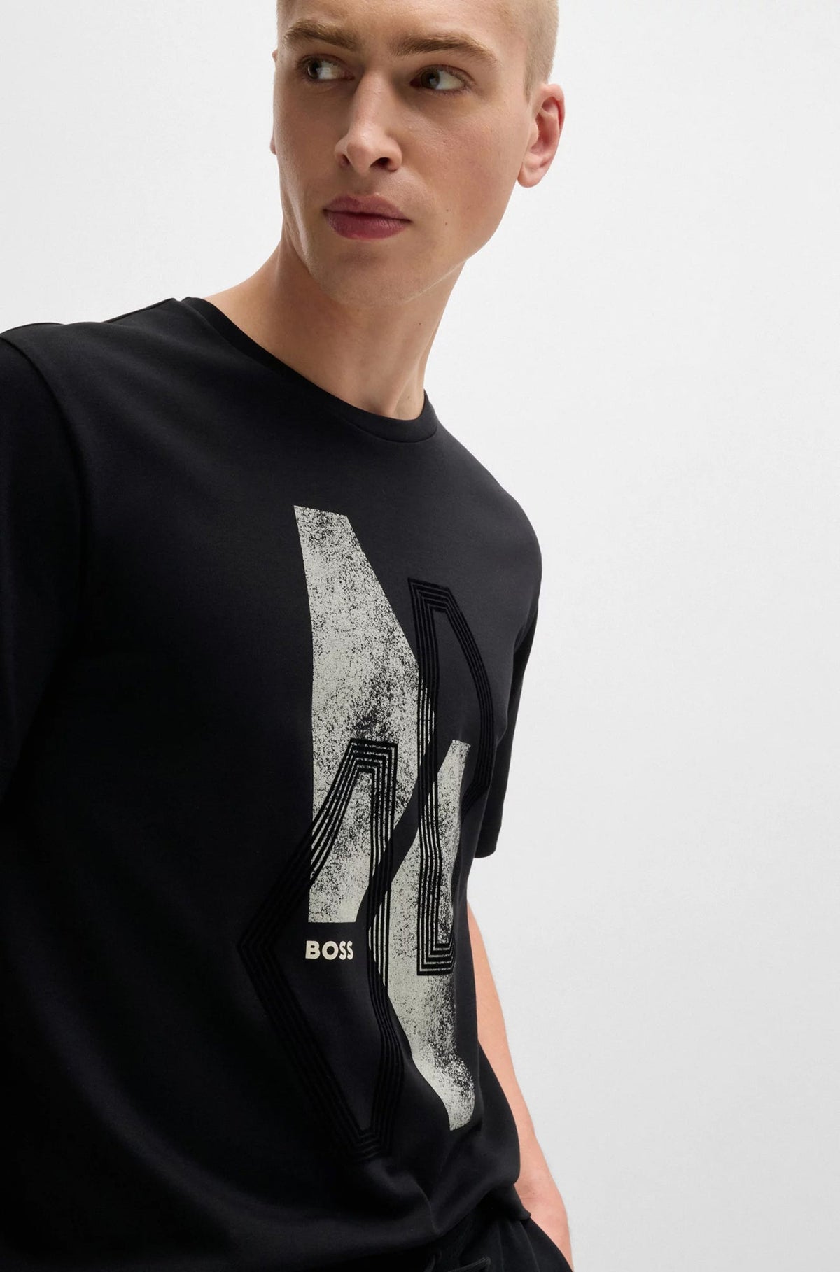 T-Shirt pour homme par HUGO BOSS | 50525219 Noir | Boutique Vvög, vêtements mode pour homme et femme