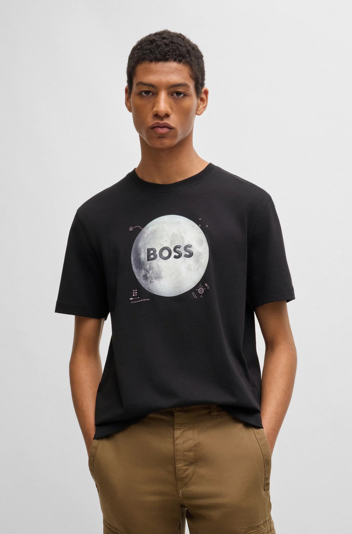 T-Shirt pour homme par HUGO BOSS | 50528189 Noir | Boutique Vvög, vêtements mode pour homme et femme