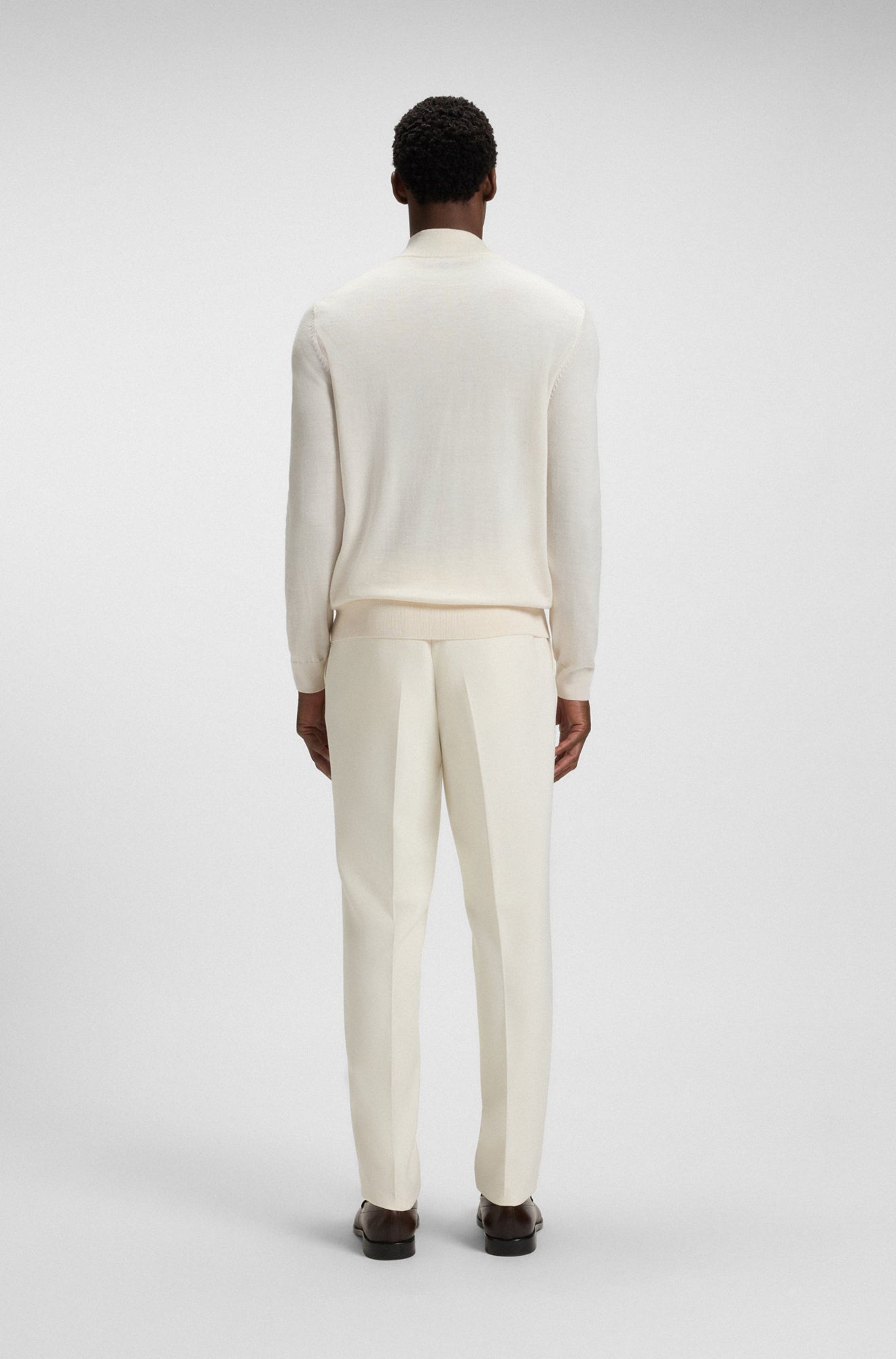 Chandail sport avec zip pour homme par HUGO BOSS | 50528300 Blanc | Boutique Vvög, vêtements mode pour homme et femme