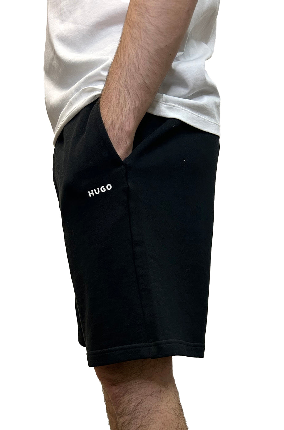 Bermuda sport pour homme par HUGO BOSS | 50530696 Noir | Boutique Vvög, vêtements mode pour homme et femme