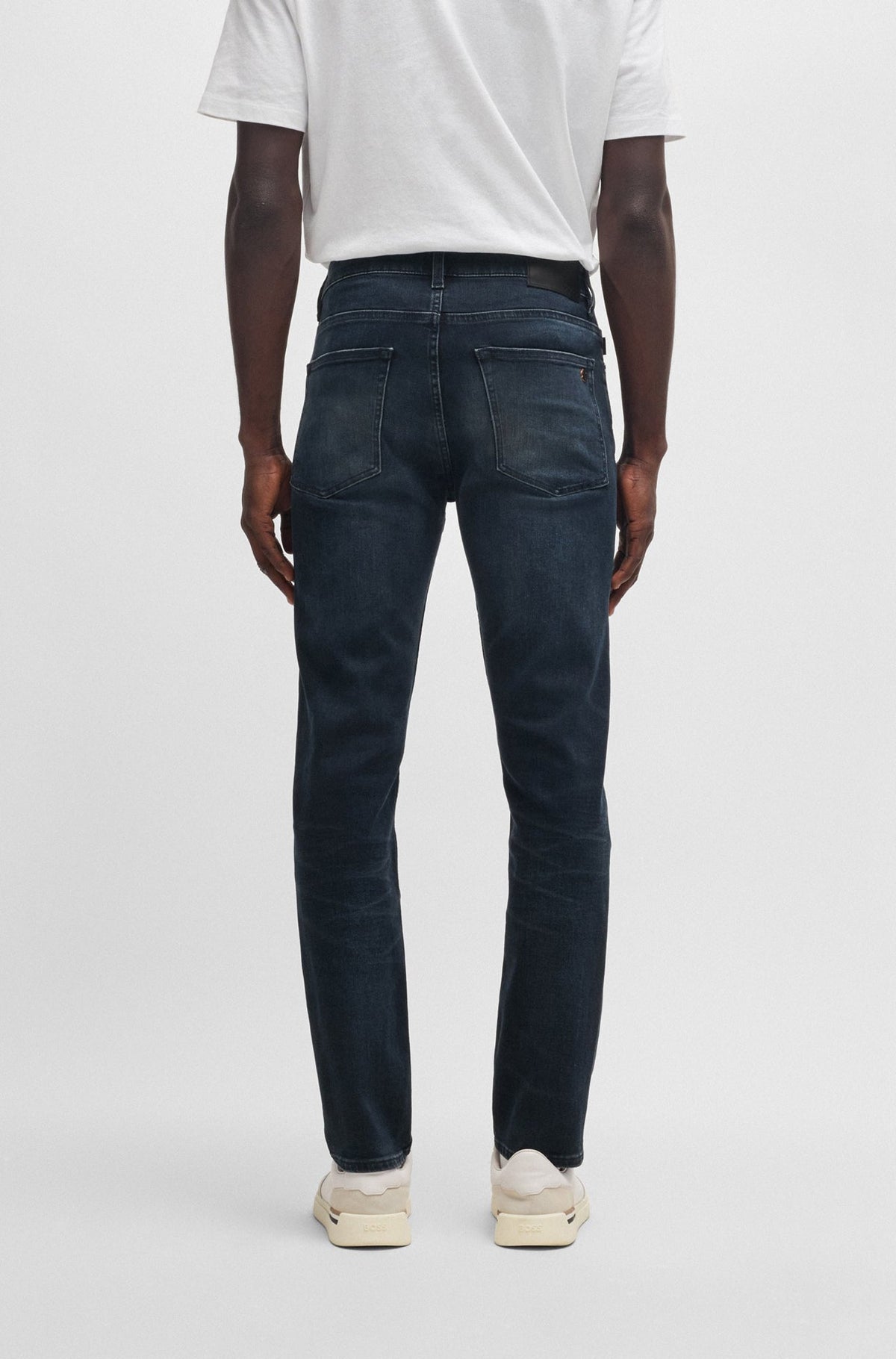 Jeans pour homme par HUGO BOSS | 50534556 402 | Boutique Vvög, vêtements mode pour homme et femme