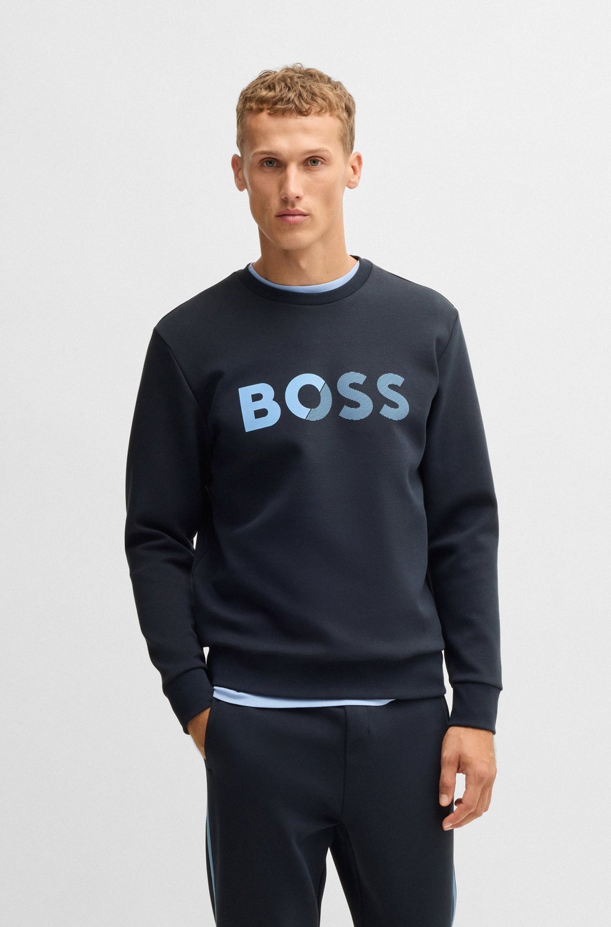 Chandail manches longues pour homme par HUGO BOSS | 50535117 Bleu Foncé | Boutique Vvög, vêtements mode pour homme et femme