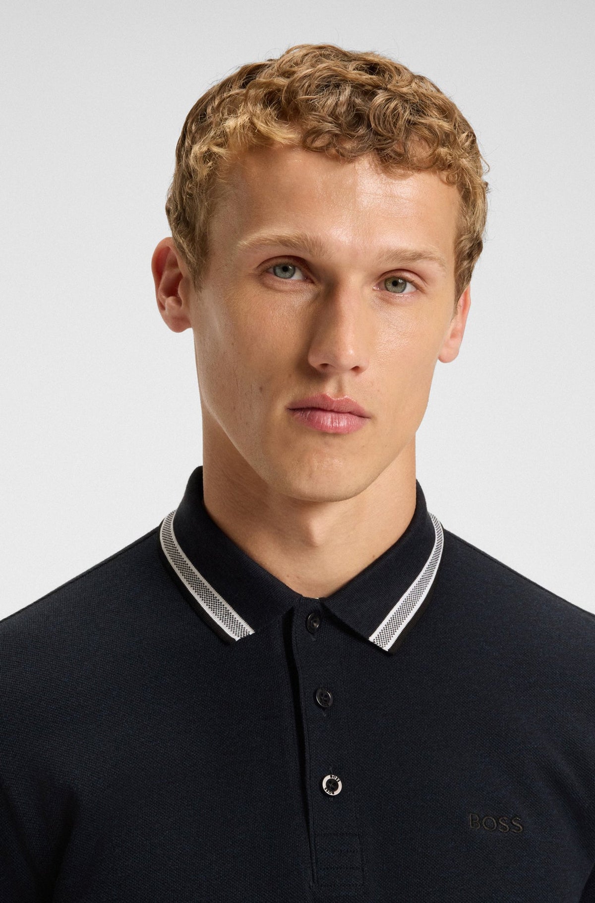 Polo manches longues pour homme par HUGO BOSS | 50536609 Marine | Boutique Vvög, vêtements mode pour homme et femme