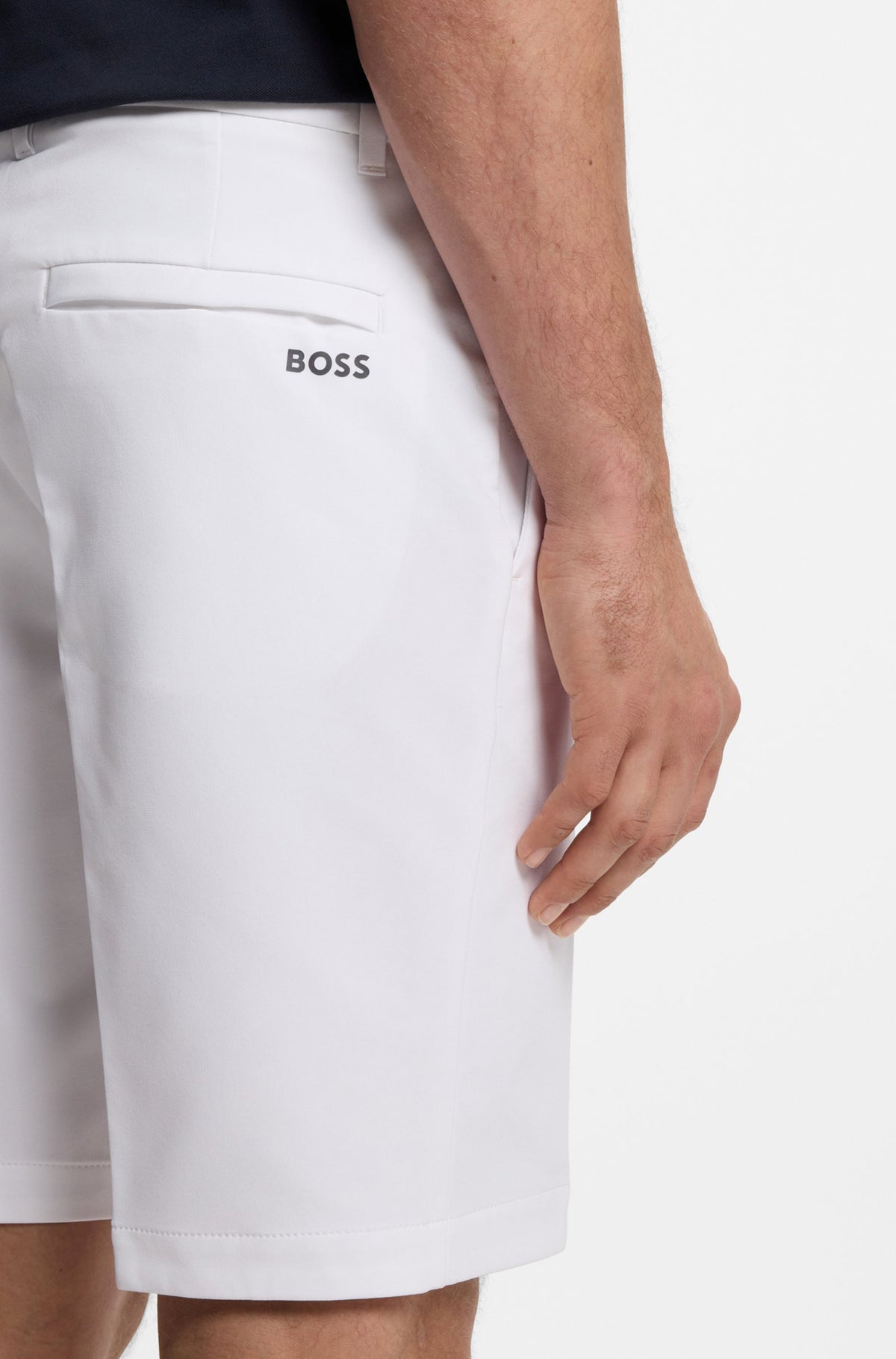 Bermuda pour homme par HUGO BOSS | 50540337 Blanc | Boutique Vvög, vêtements mode pour homme et femme