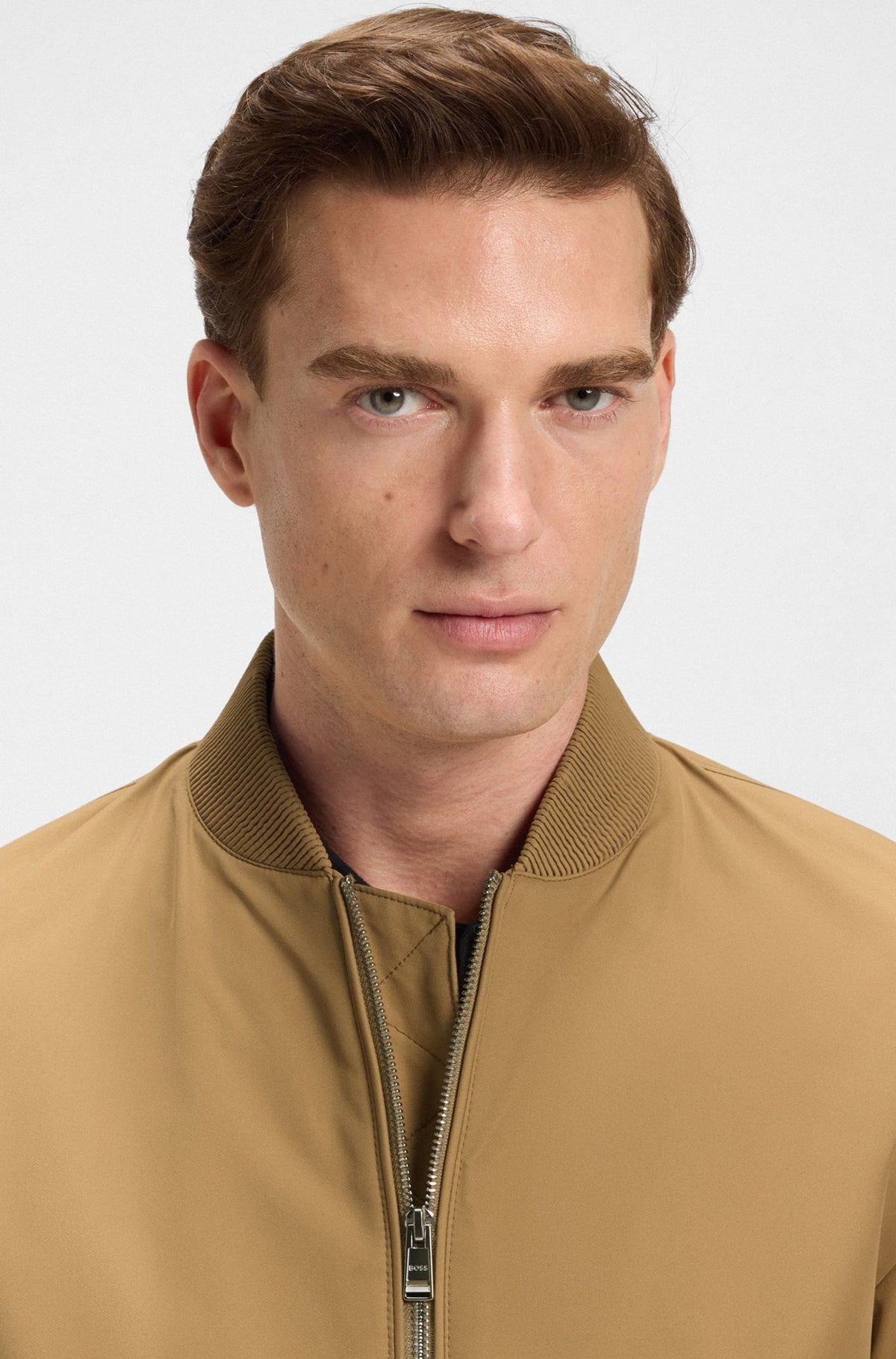 Coupe-vent mi-saison pour homme par HUGO BOSS | 50544097 Beige Moyen | Boutique Vvög, vêtements mode pour homme et femme