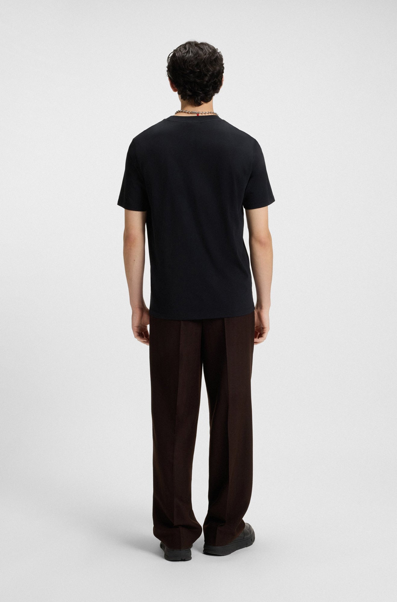 T-Shirt pour homme par HUGO BOSS | 50544496 Noir | Boutique Vvög, vêtements mode pour homme et femme