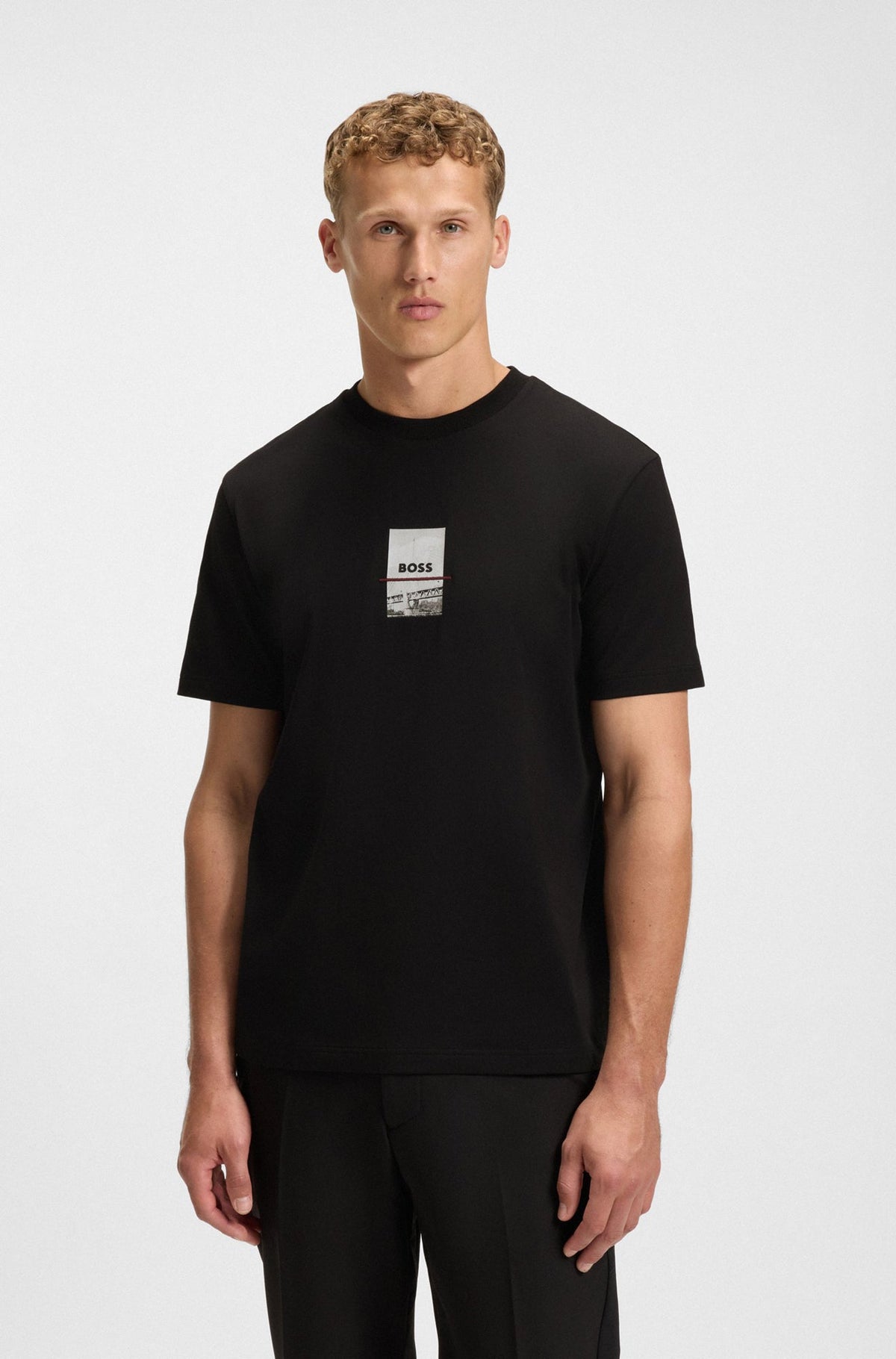 T-Shirt pour homme par HUGO BOSS | 50545869 Noir | Boutique Vvög, vêtements mode pour homme et femme