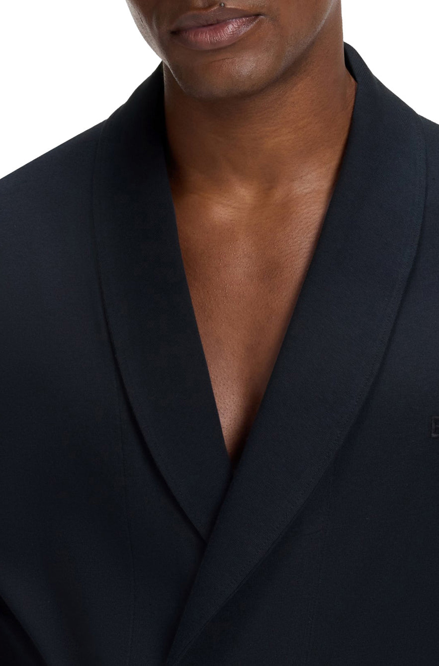 Col châle et devant croisé de la robe de chambre marine, logo ton sur ton pour homme par HUGO BOSS, en gros plan