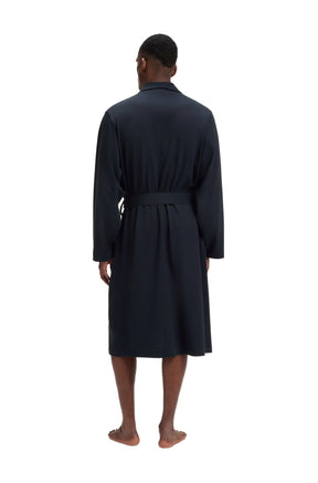 Vue arrière de la robe de chambre marine portée, avec ceinture, manches longues et ourlet droit pour homme par HUGO BOSS