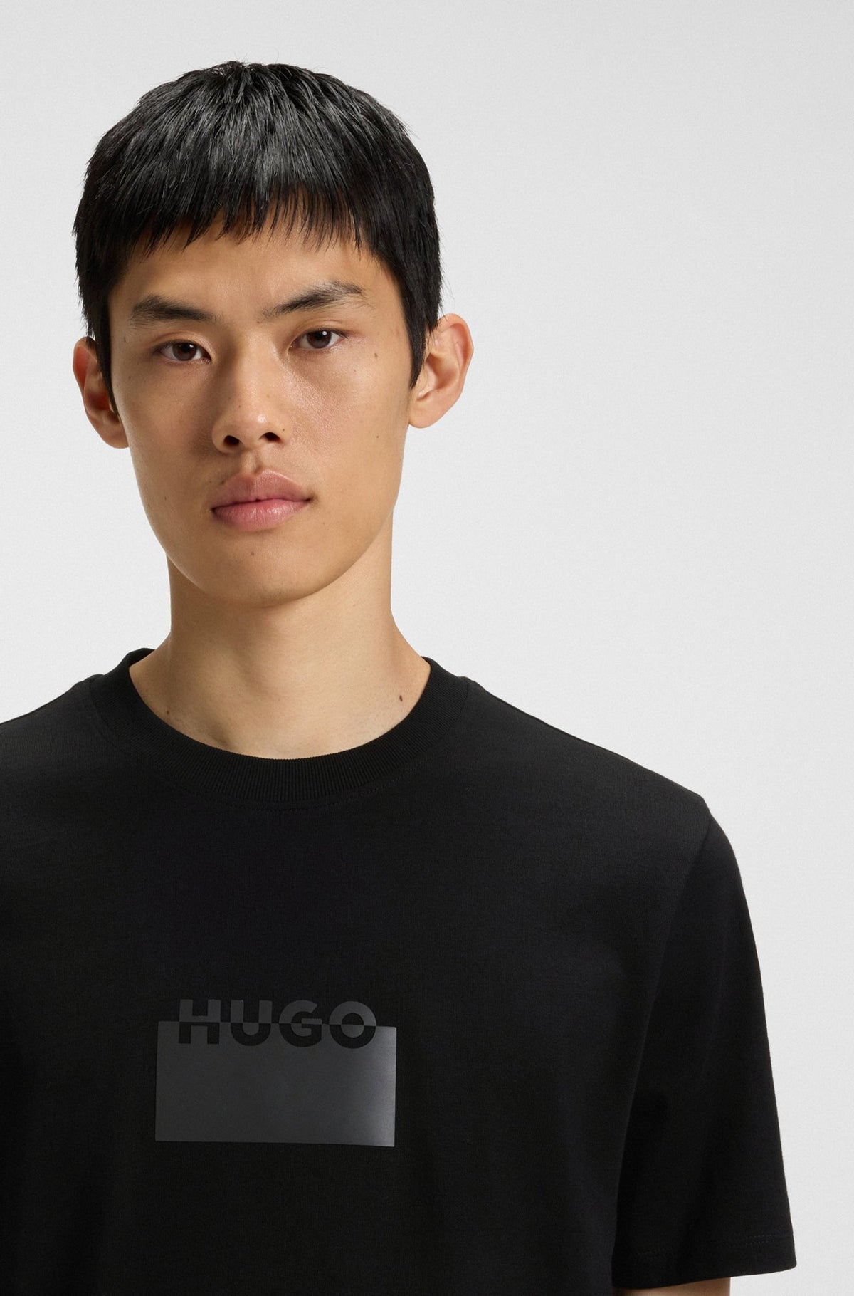 T-Shirt pour homme par HUGO BOSS | 50546867 Noir | Boutique Vvög, vêtements mode pour homme et femme