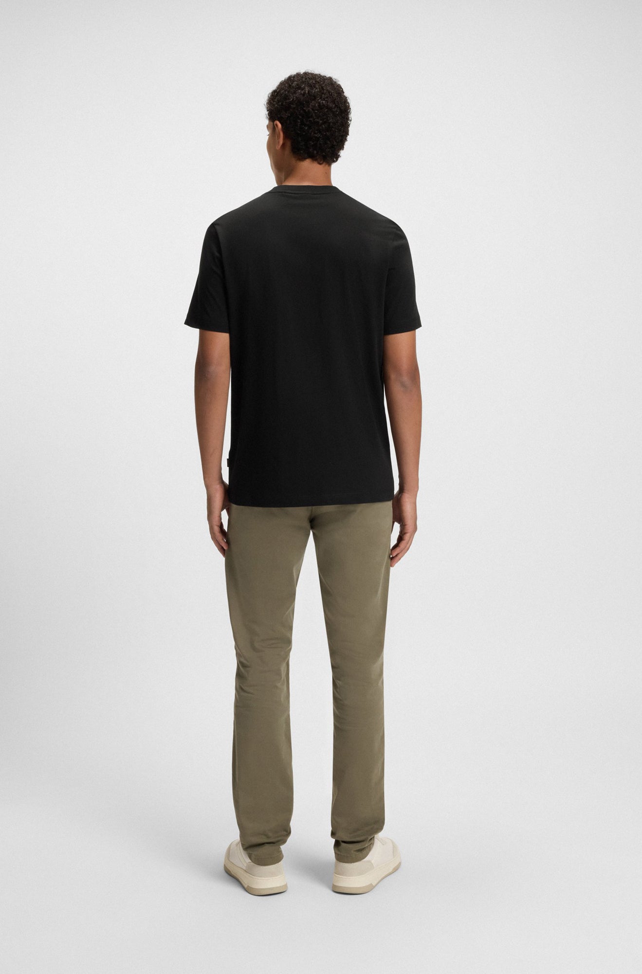 T-Shirt pour homme par HUGO BOSS | 50546920 Noir | Boutique Vvög, vêtements mode pour homme et femme