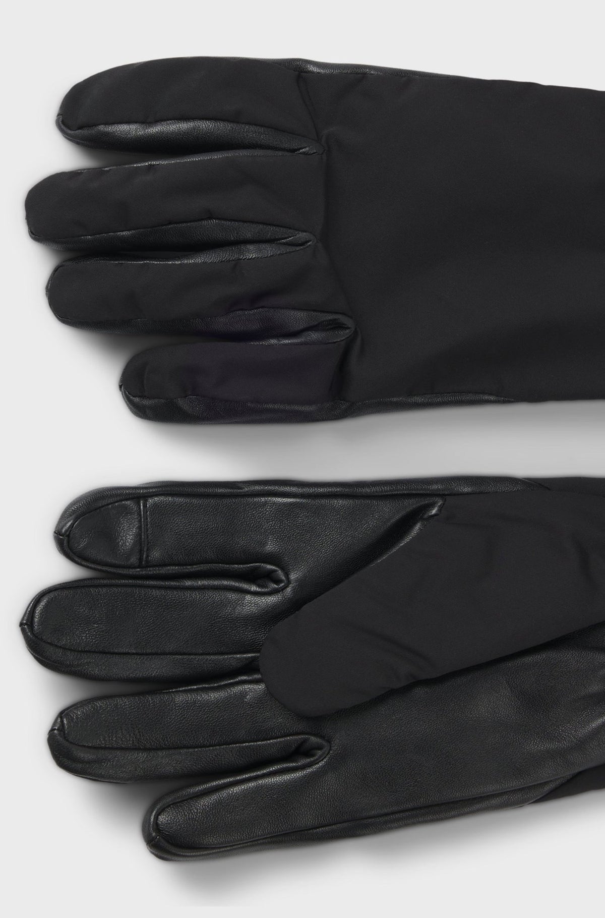 Gants pour homme par HUGO BOSS | 50548758 Noir | Boutique Vvög, vêtements mode pour homme et femme