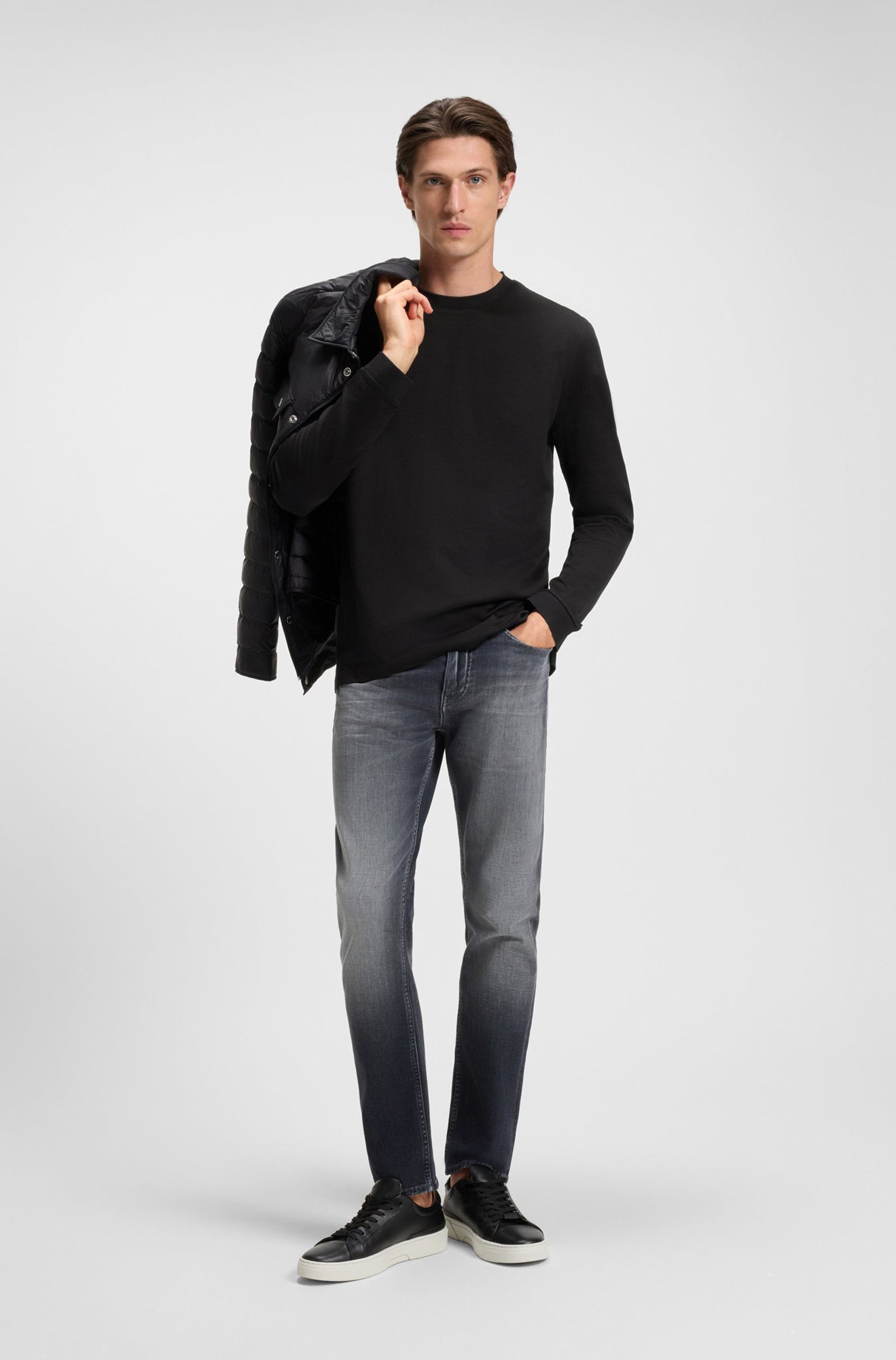Chandail sport pour homme par HUGO BOSS | 50549387 Noir | Boutique Vvög, vêtements mode pour homme et femme