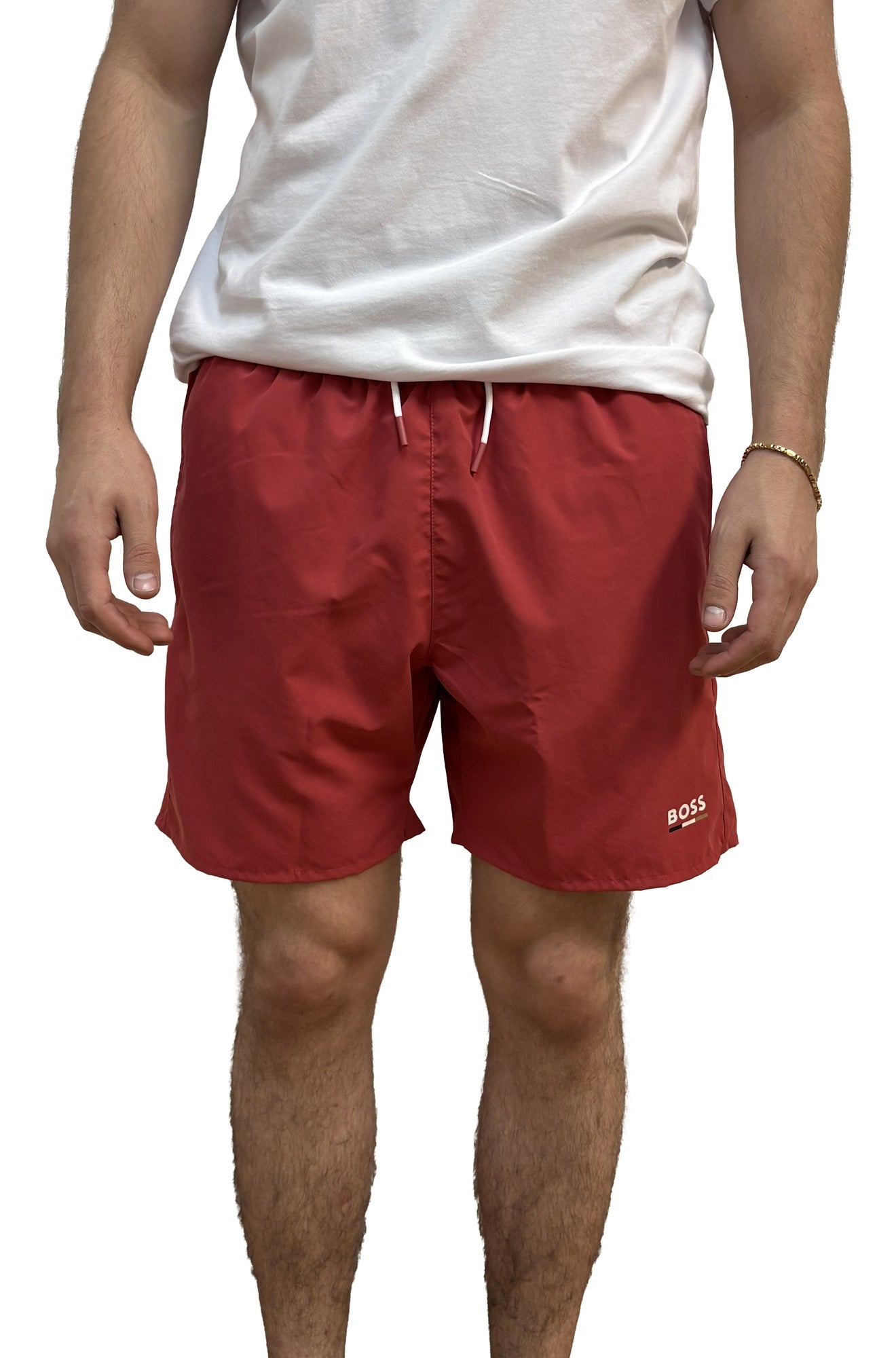 Short de bain rouge avec cordon blanc et logo BOSS près de l’ourlet pour homme par HUGO BOSS, vue de face
