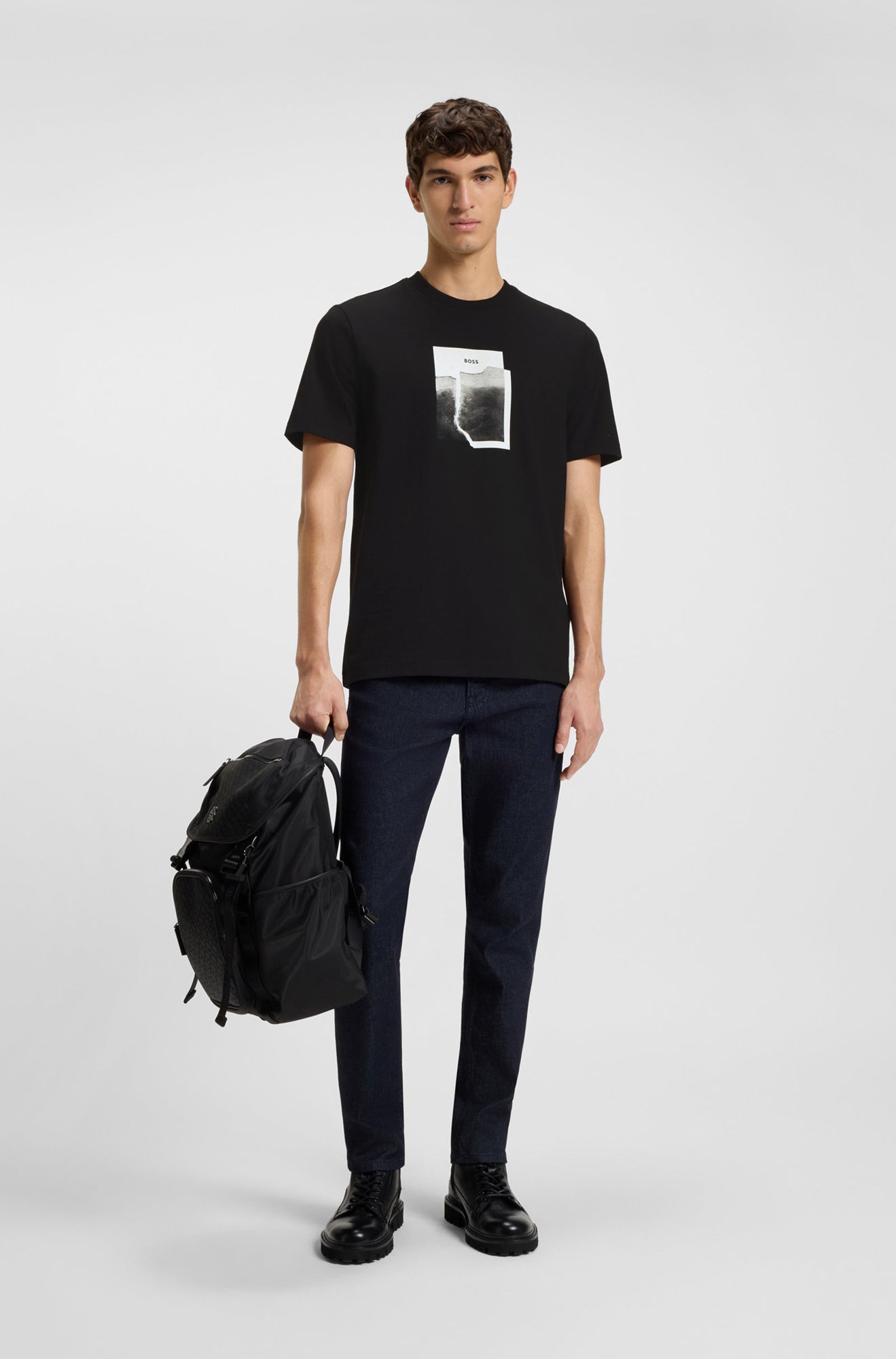 T-Shirt pour homme par HUGO BOSS | 50554640 Noir | Boutique Vvög, vêtements mode pour homme et femme
