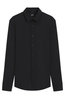Chemise habillée noire à manches longues, vue de face avec col pointu et patte boutonnée pour homme par HUGO BOSS