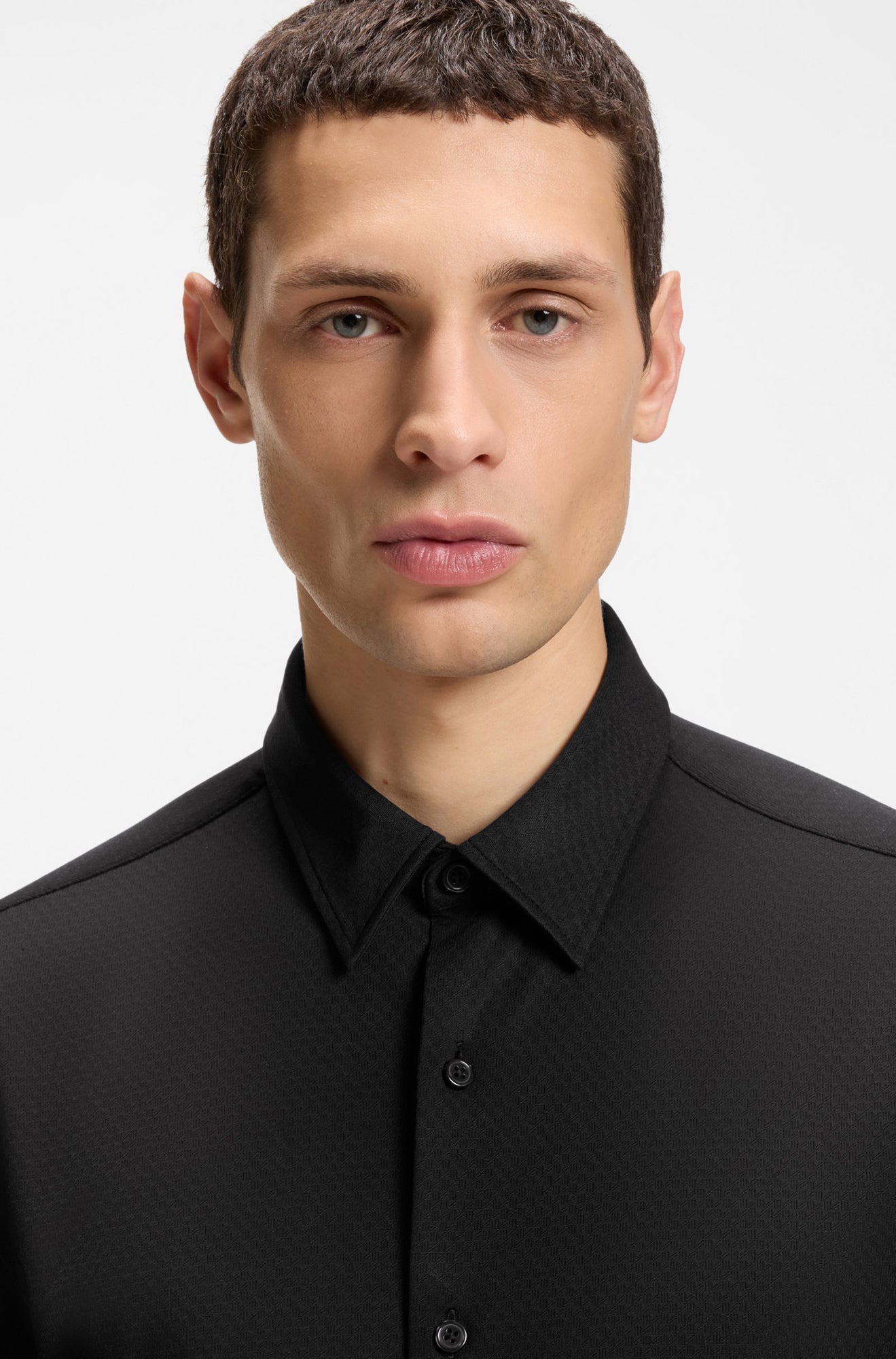 Chemise habillée pour homme par HUGO BOSS | 50556796 Noir | Boutique Vvög, vêtements mode pour homme et homme