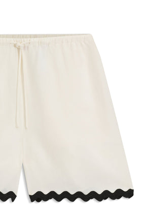 Short pour femme par HUGO BOSS | 50557546 Blanc ouvert | Boutique Vvög, vêtements mode pour homme et femme