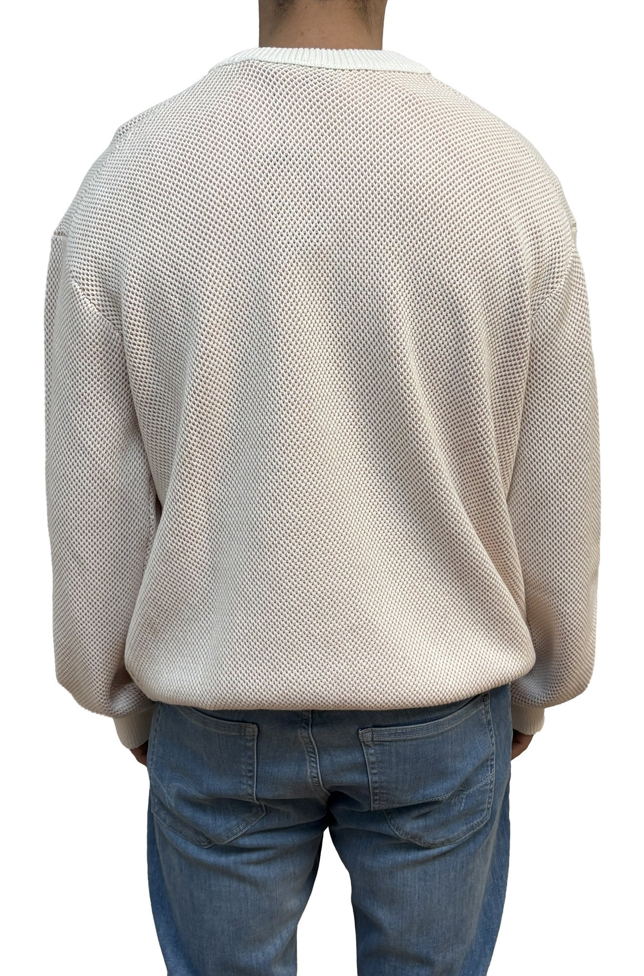 Chandail en tricot ajouré écru vu de dos avec col, poignets et ourlet côtelés pour homme par HUGO BOSS