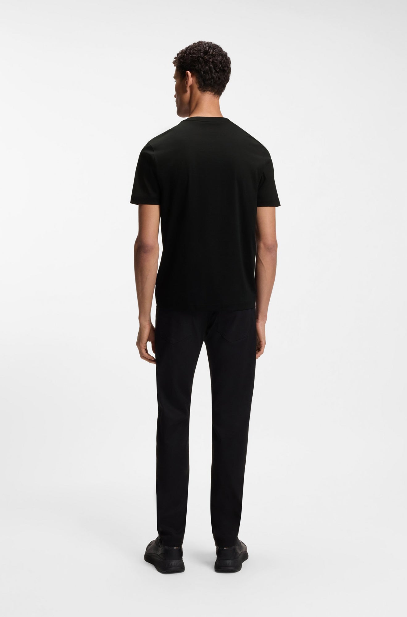 T-Shirt pour homme par HUGO BOSS | 50559811 Noir | Boutique Vvög, vêtements mode pour homme et femme