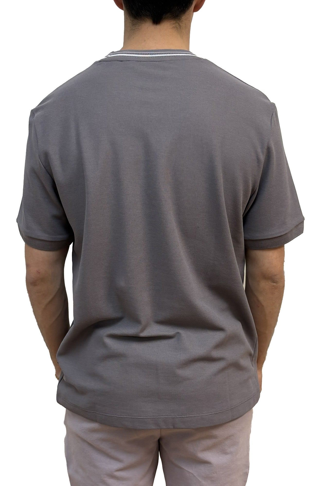 T-shirt gris à manches courtes, col rond rayé et maille texturée pour homme par HUGO BOSS, vue de dos