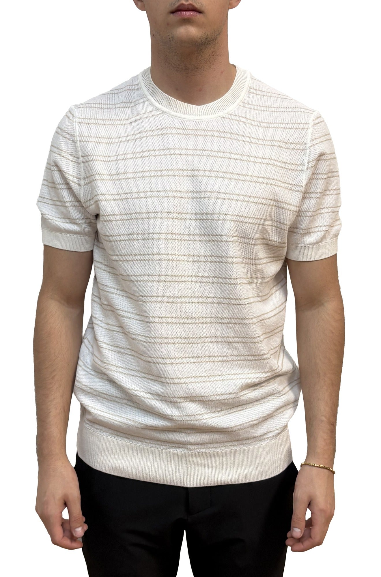 T-shirt écru à manches courtes, rayures beiges et col rond côtelé pour homme par HUGO BOSS, vue de face