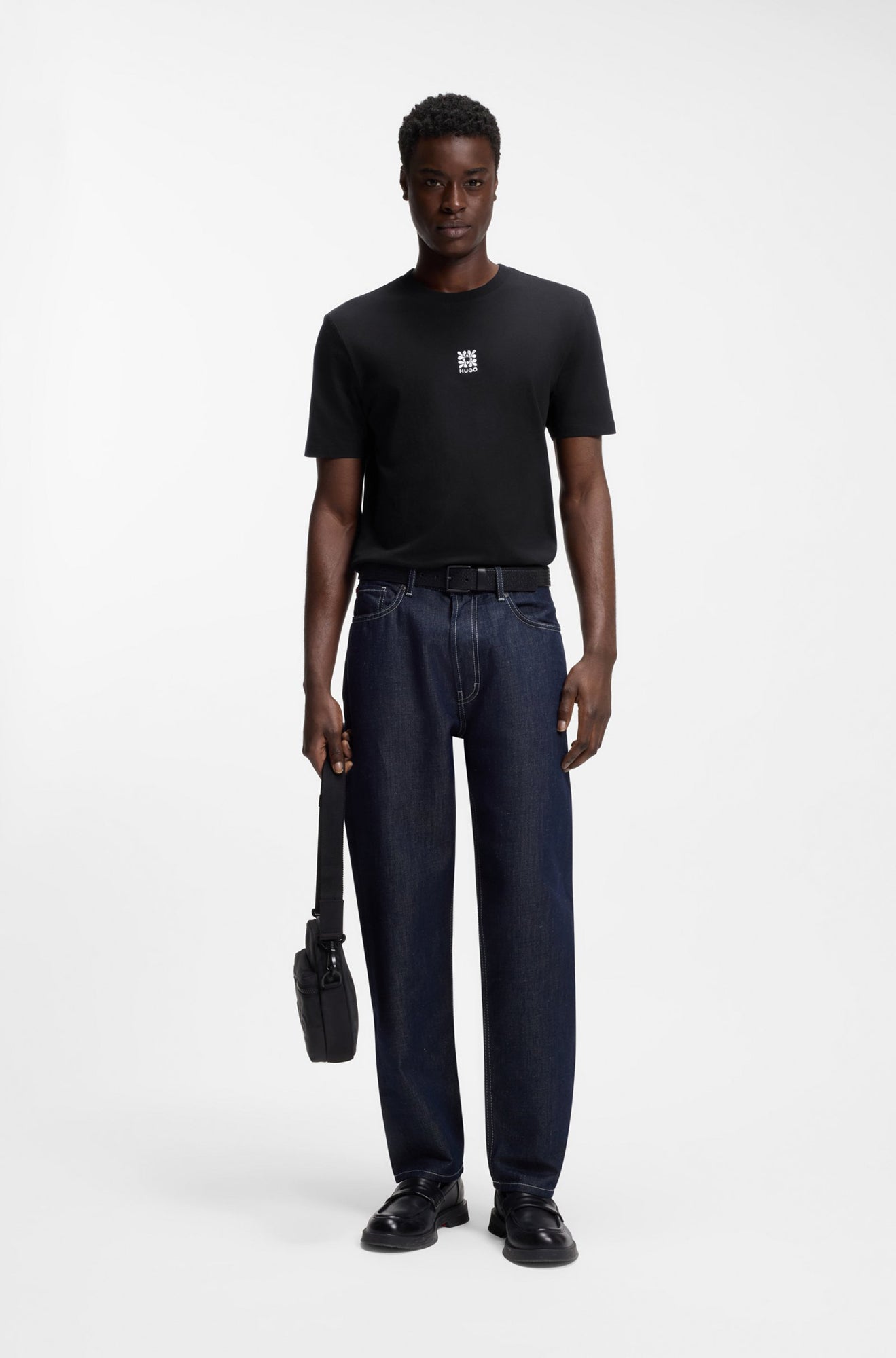 T-Shirt pour homme par HUGO BOSS | 50561126 Noir | Boutique Vvög, vêtements mode pour homme et femme