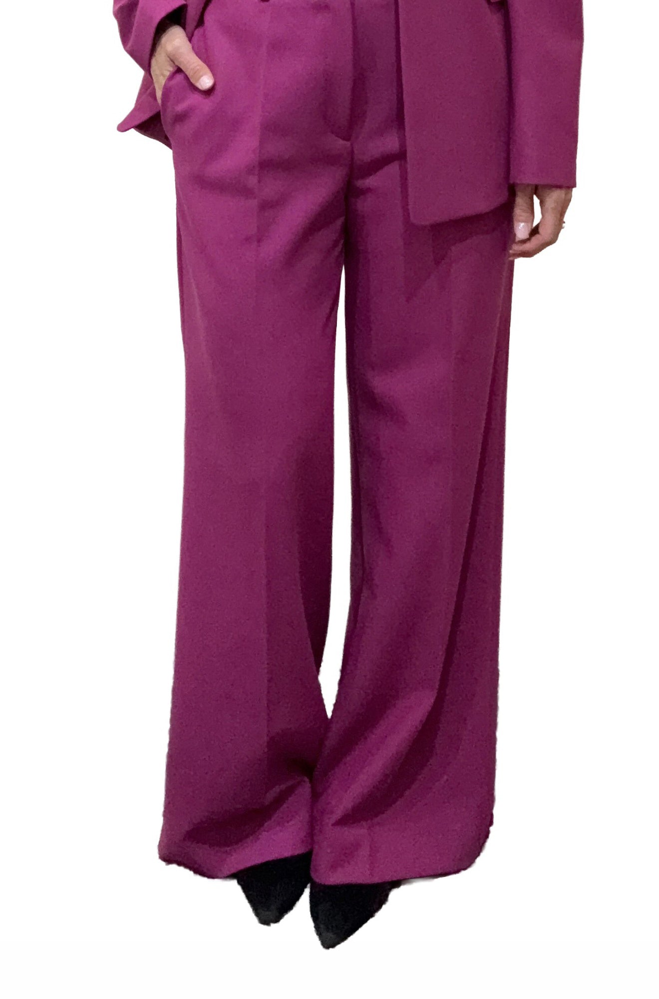 Pantalon jambe large large magenta avec poche latérale, plis marqués et longs ourlets pour femme par HUGO BOSS, vue avant