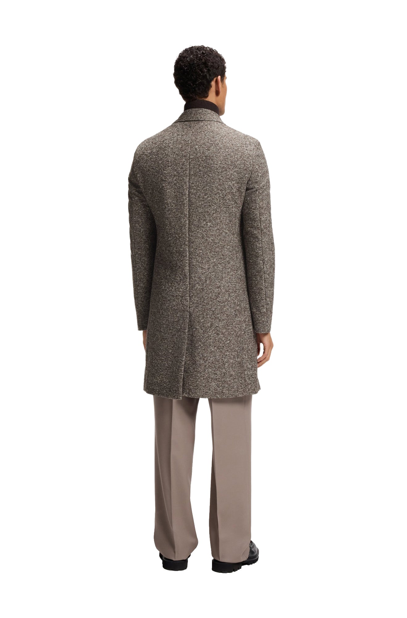 Vue de dos du manteau d’hiver texturé gris-brun avec couture centrale et ourlet au genou pour homme par HUGO BOSS