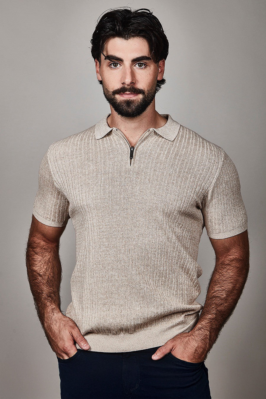 Polo sport avec zip pour homme par Fellows | 61 3665 146 | Boutique Vvög, vêtements mode pour homme et femme