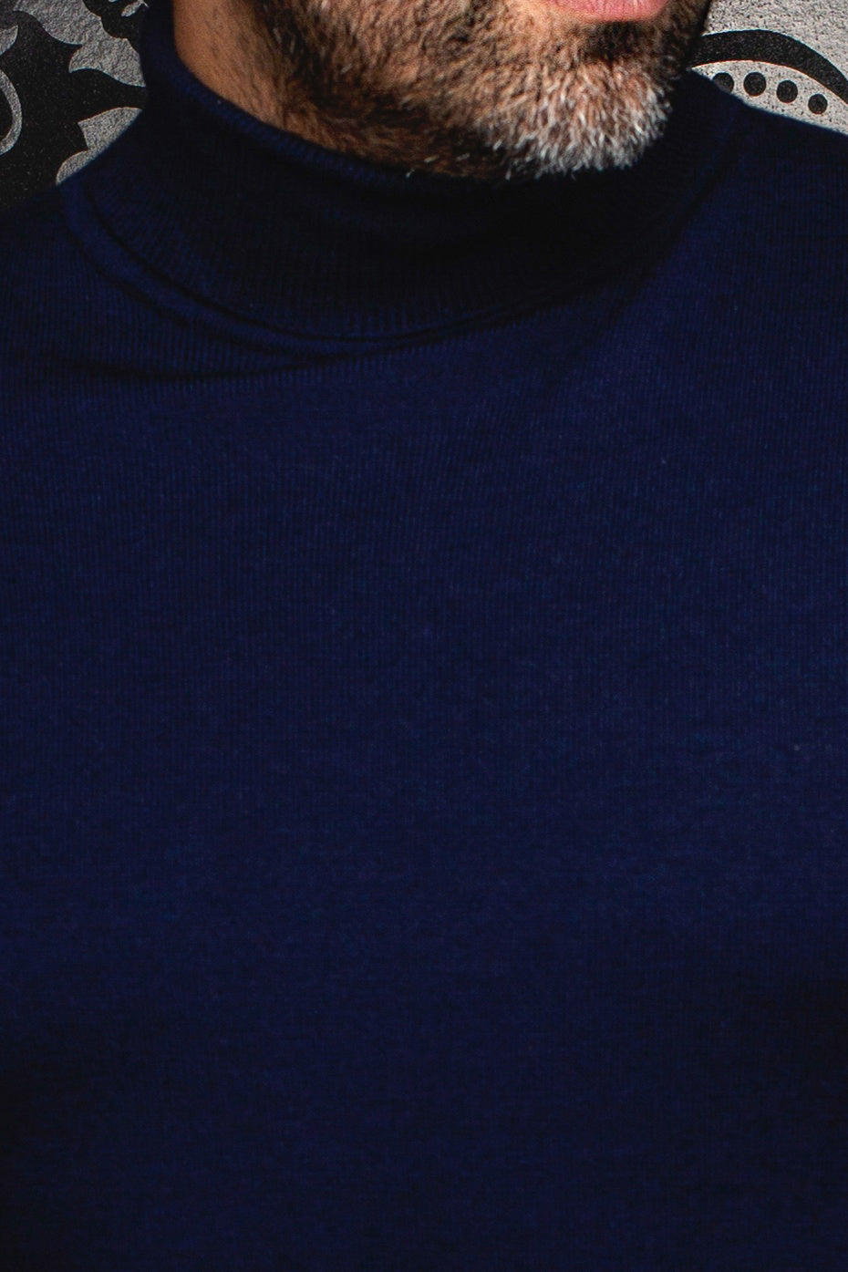 Chandail col roulé en laine mérino pour homme par Au Noir | ARKANES Marine | Boutique Vvög, inventaire complet de la marque Au Noir