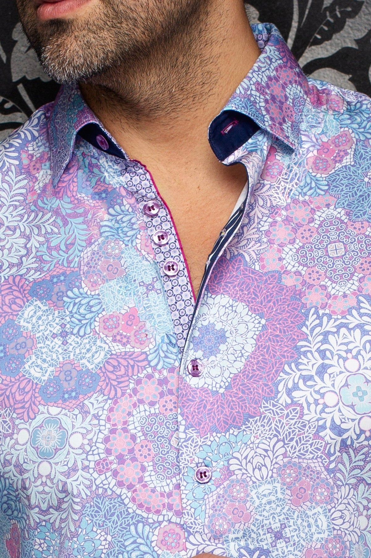 Chemise manches longues en coton extensible pour homme par Au Noir | ASHAR Rose | Boutique Vvög, inventaire complet de la marque Au Noir