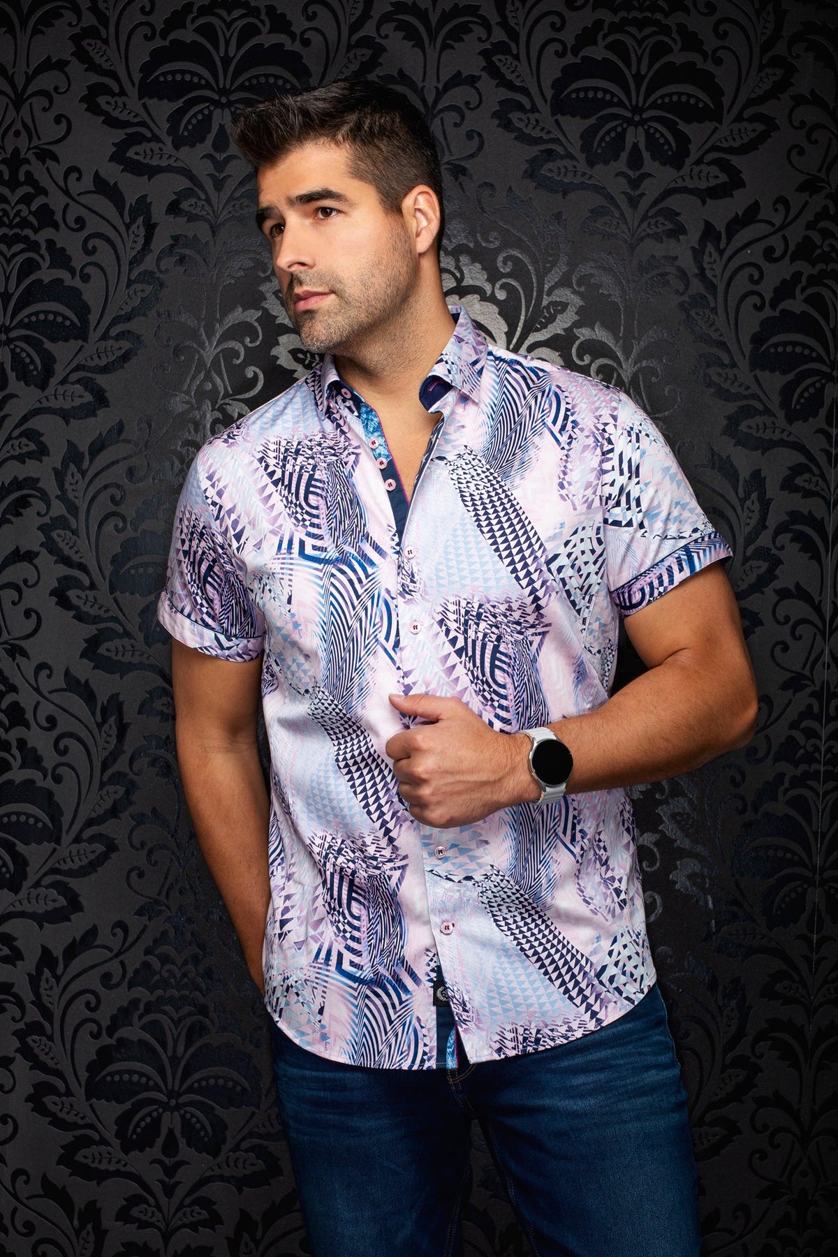 Chemise manches courtes en coton extensible pour homme par Au Noir | BADESI (SS) Rose | Boutique Vvög, inventaire complet de la marque Au Noir