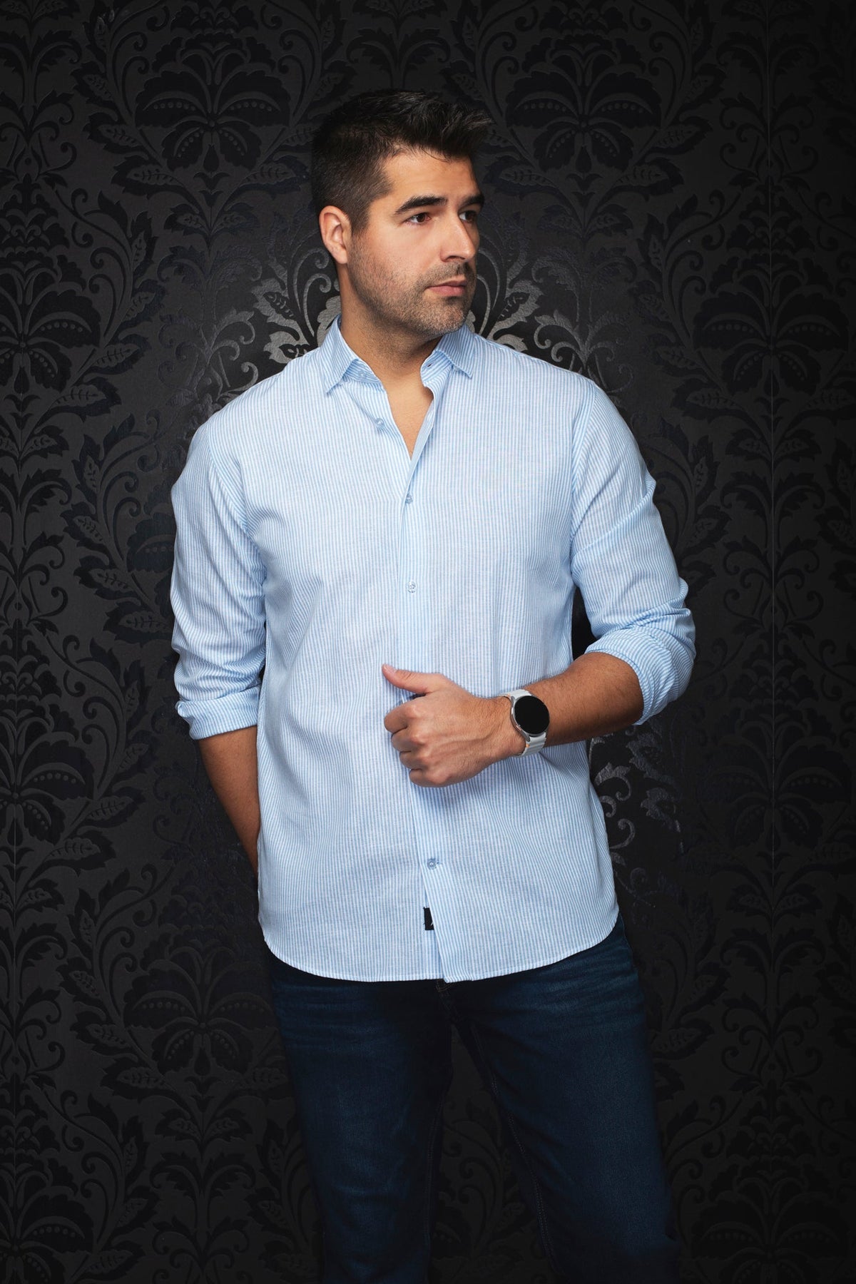 Chemise manches longues en lin pour homme par Au Noir | BERNAL Bleu | Boutique Vvög, inventaire complet de la marque Au Noir